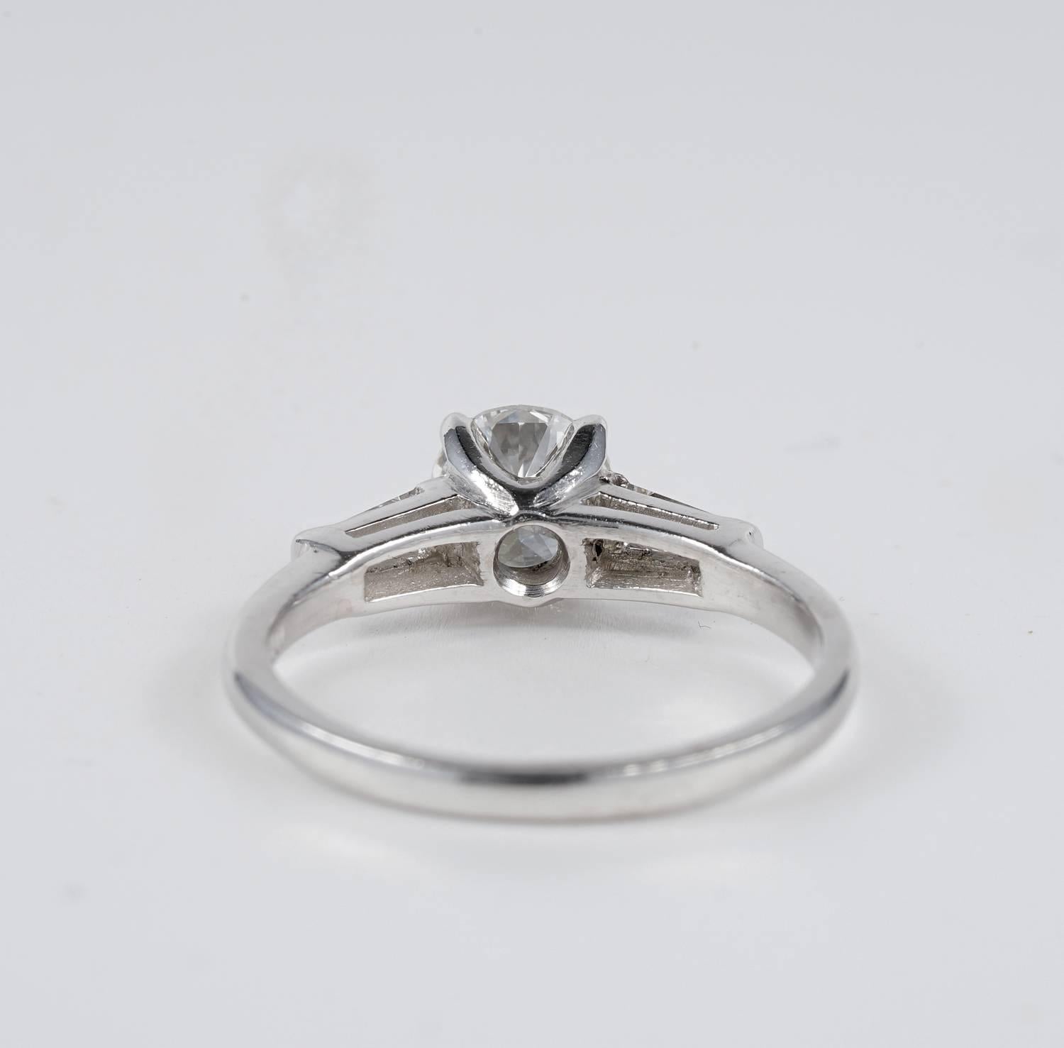 Art Deco 1.05 Carat G VS Diamond Platinum Engagement Ring 1