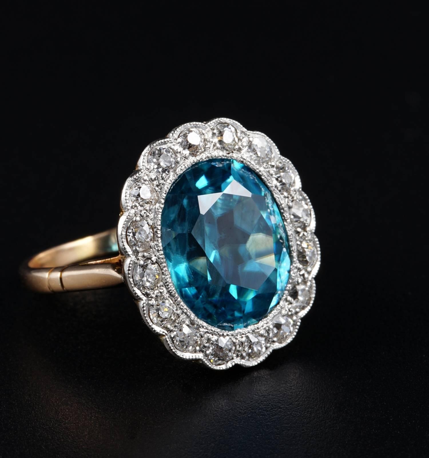 Edwardian 11.05 Carat Natural Blue Zircon 1.30 Carat Diamond Rare Ring In Good Condition For Sale In Napoli, IT