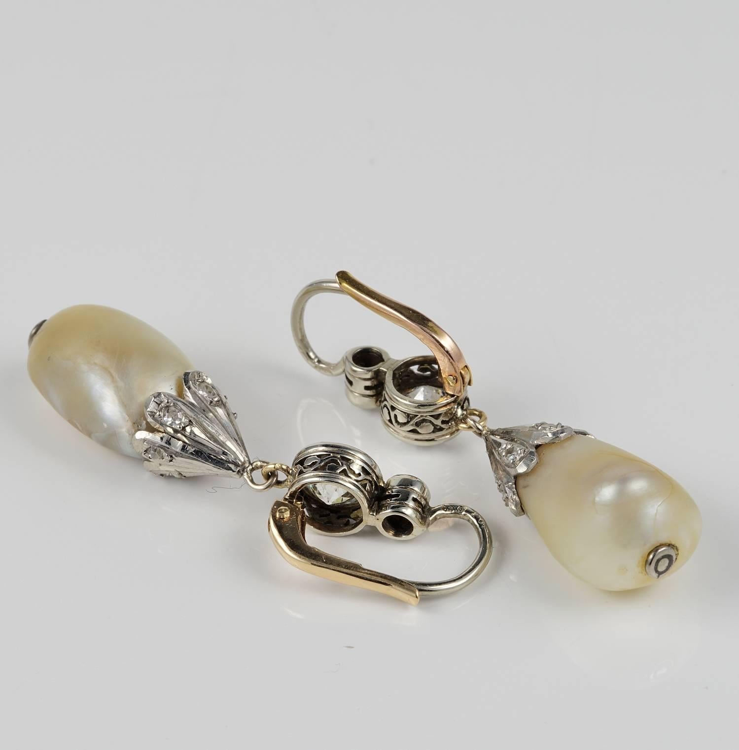 Belle Époque Natural Pearl Teardrop 1.90 Carat Diamond Rare Earrings In Good Condition For Sale In Napoli, IT