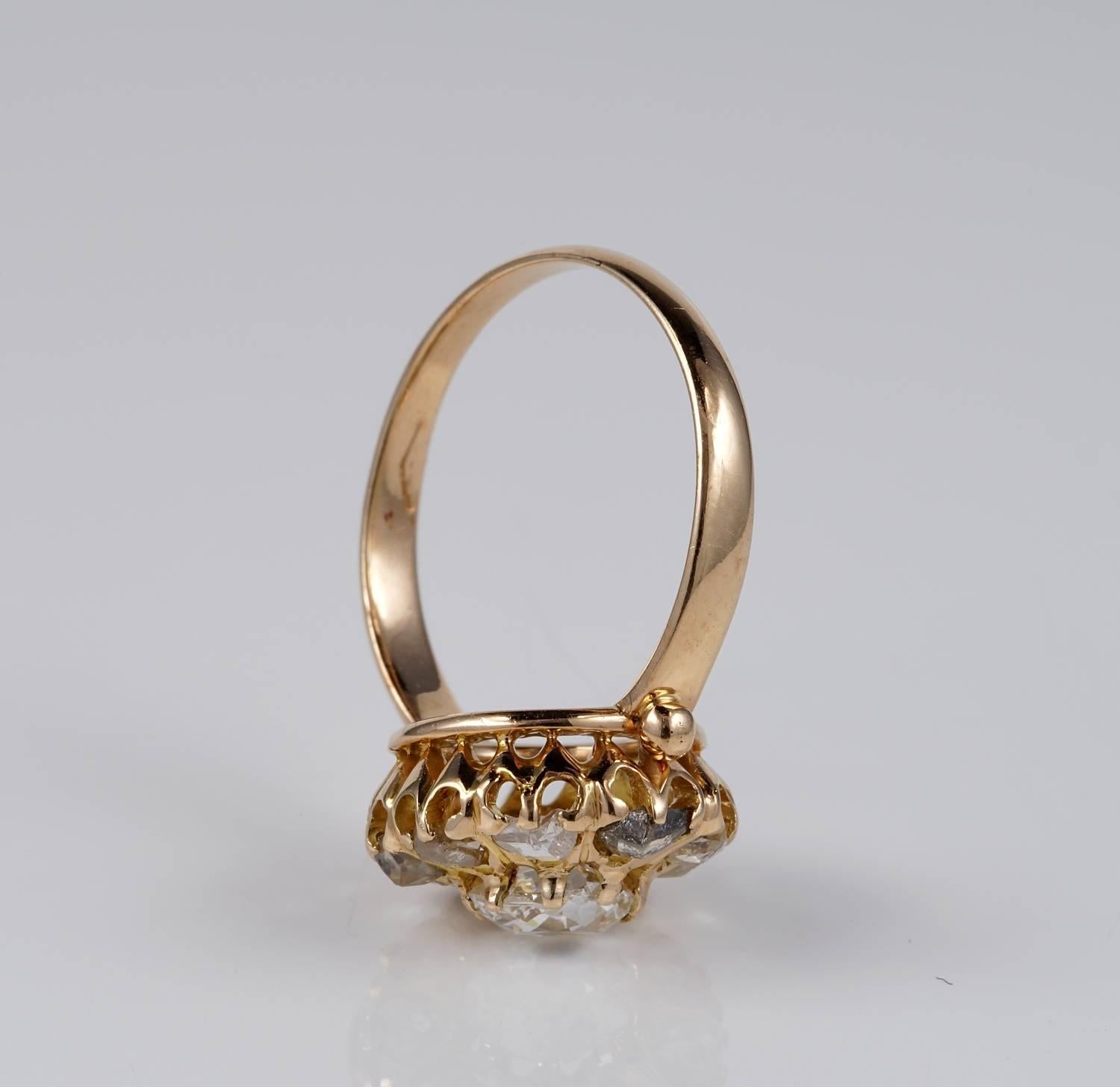 Victorian 1.55 Carat Diamond Rare Cluster Ring In Good Condition In Napoli, IT