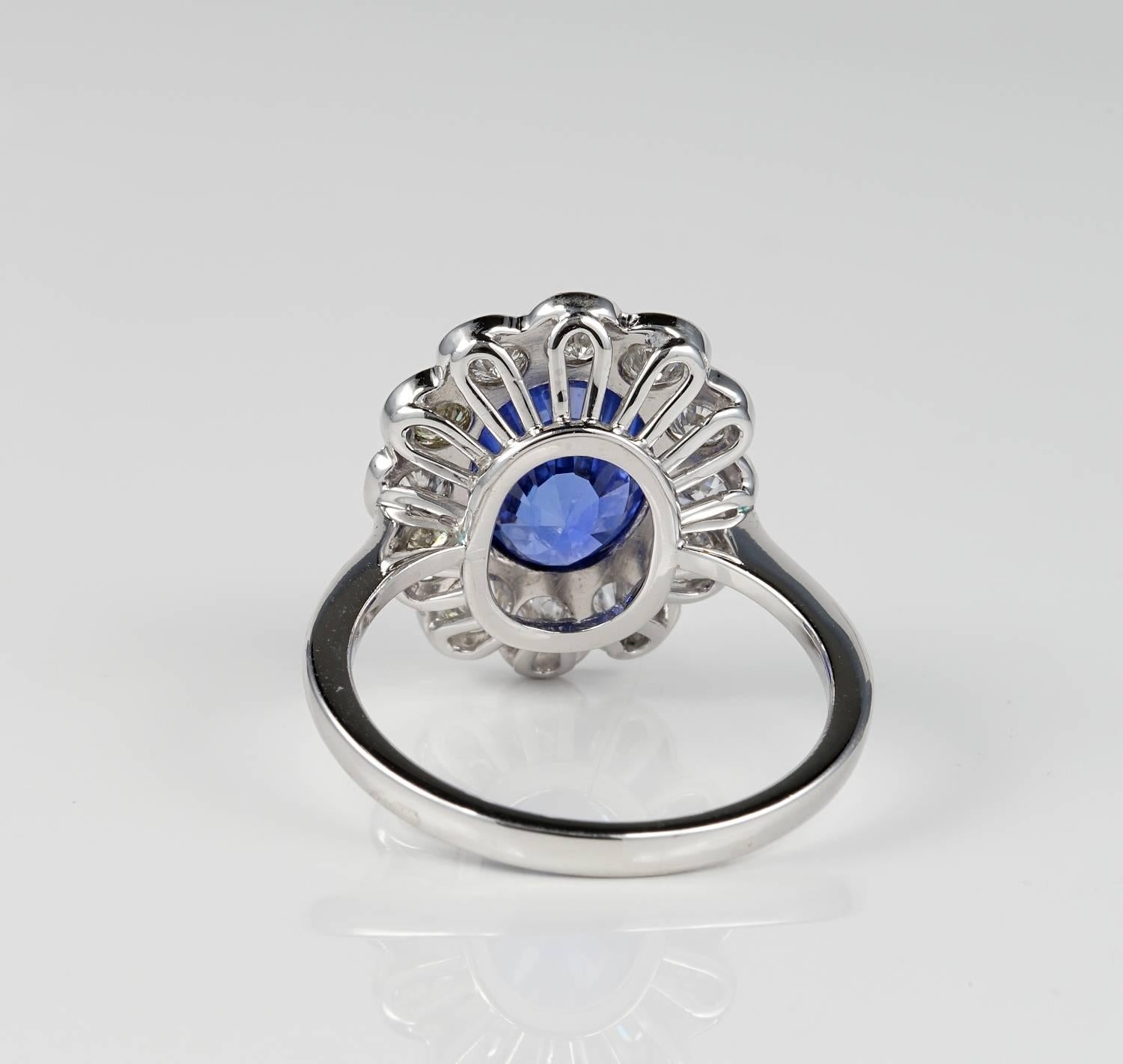 Women's Certified 4.50 Carat No Heat Ceylon Sapphire and 1.80 Carat Diamond Rare Ring For Sale