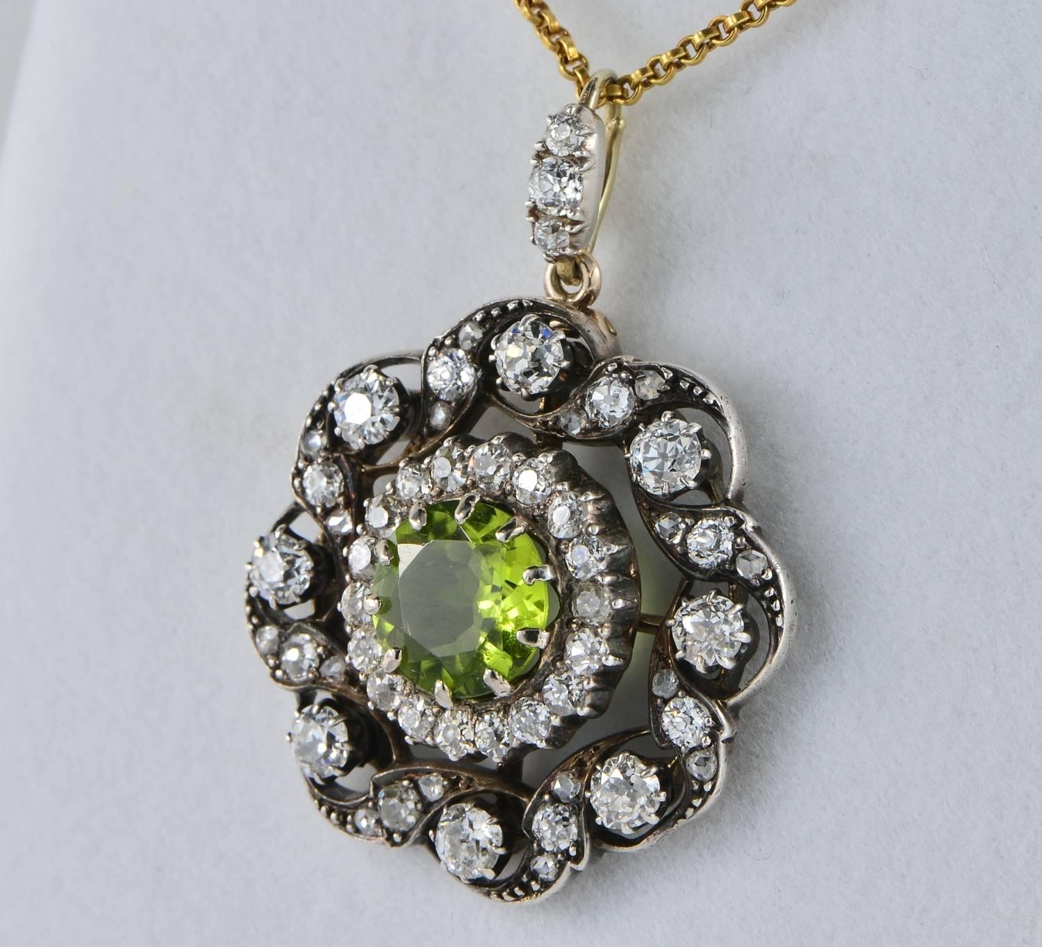 Women's Victorian Natural Peridot Diamond Gold Pendant Brooch For Sale