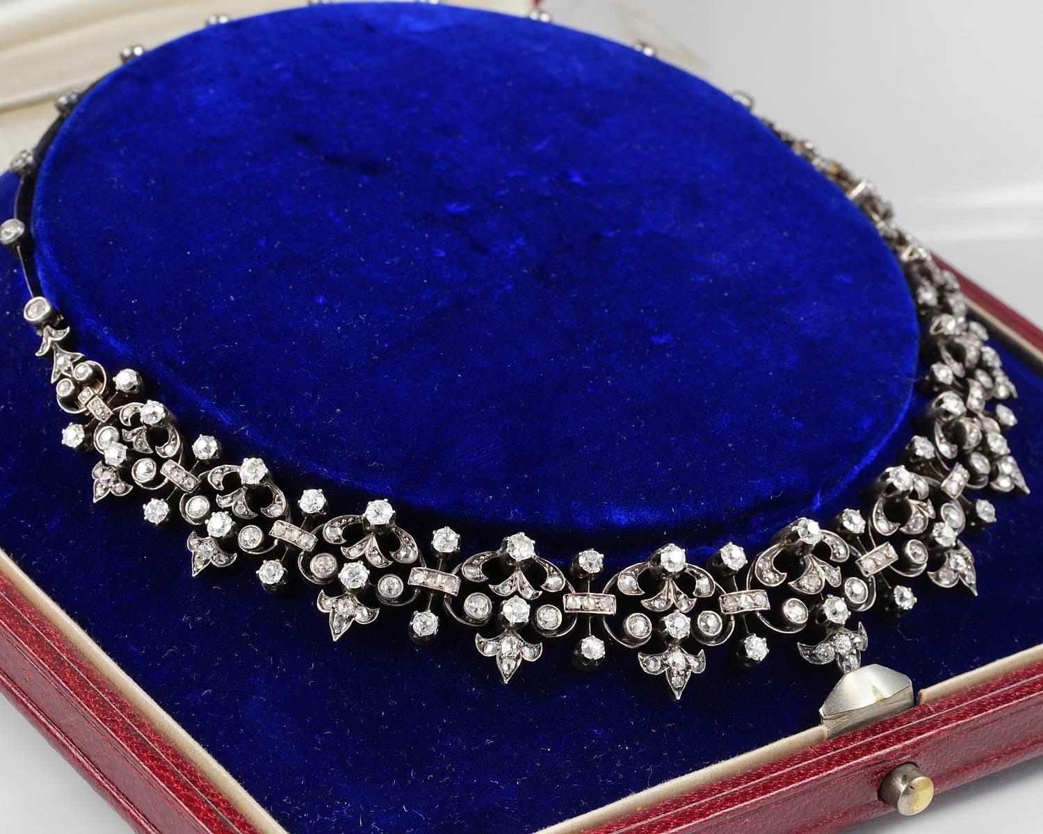 French Victorian 12.20 Carat Diamond Antique Necklace In Good Condition For Sale In Napoli, IT