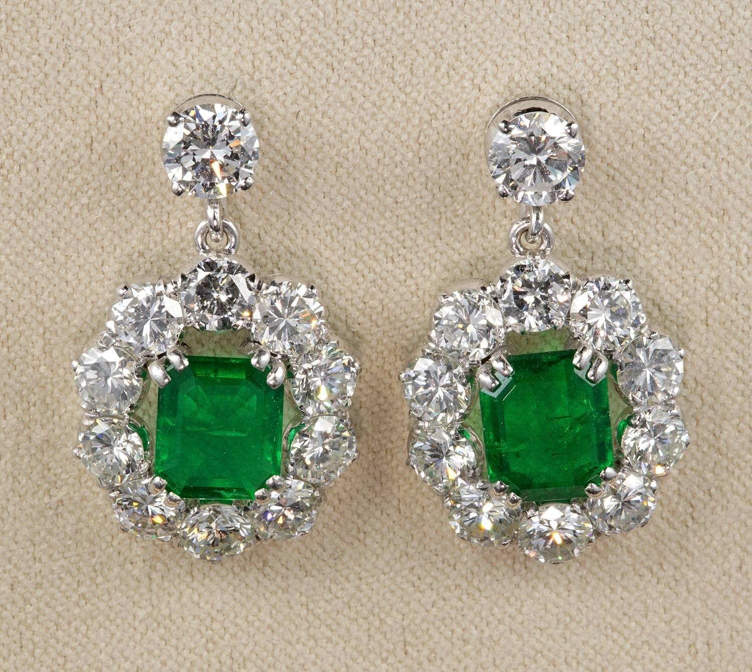 
Magnificent

What you find in these unique vintage pair of earrings is sheer quality of highest standards from start to finish

Exceptionally beautiful, highest in quality

1950 ca, classy swing drop design, all individually hand crafted of solid