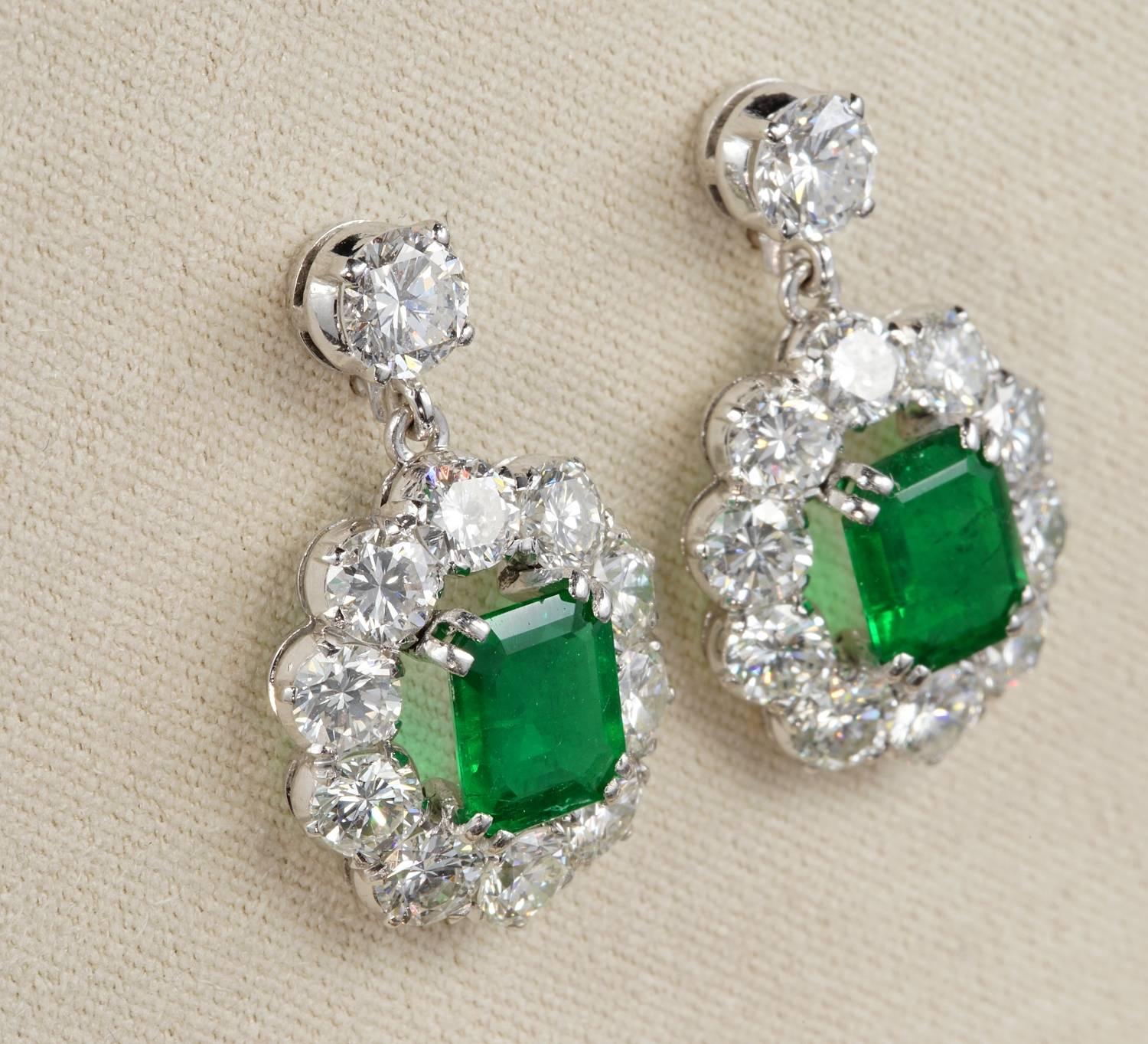 Contemporary Spectacular Vintage 2.00 Carat Emerald 4.50 Carat Diamond Platinum Earrings For Sale