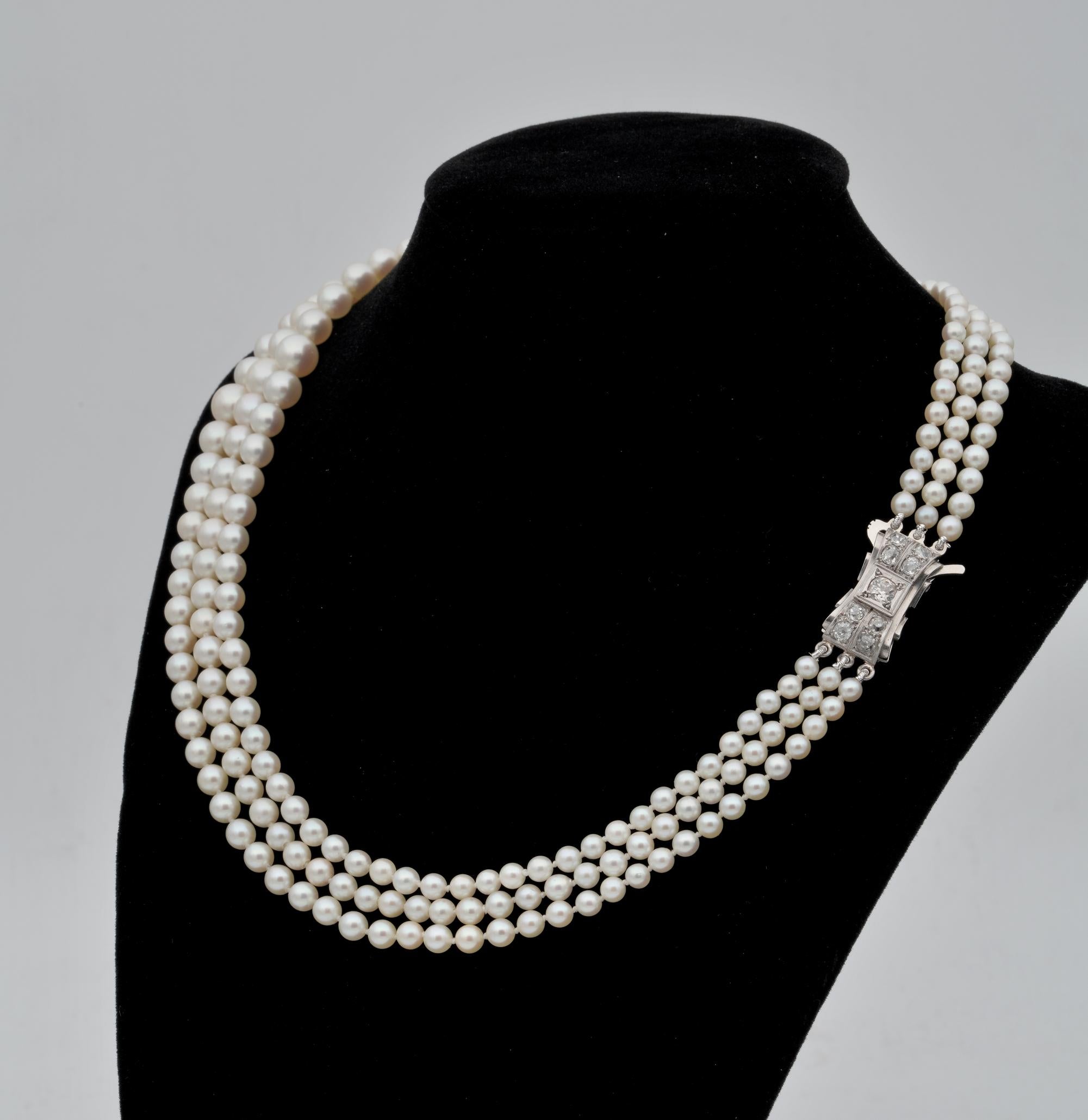 Art Deco Triple Strand Pearl Diamond Necklace, circa 1920 3