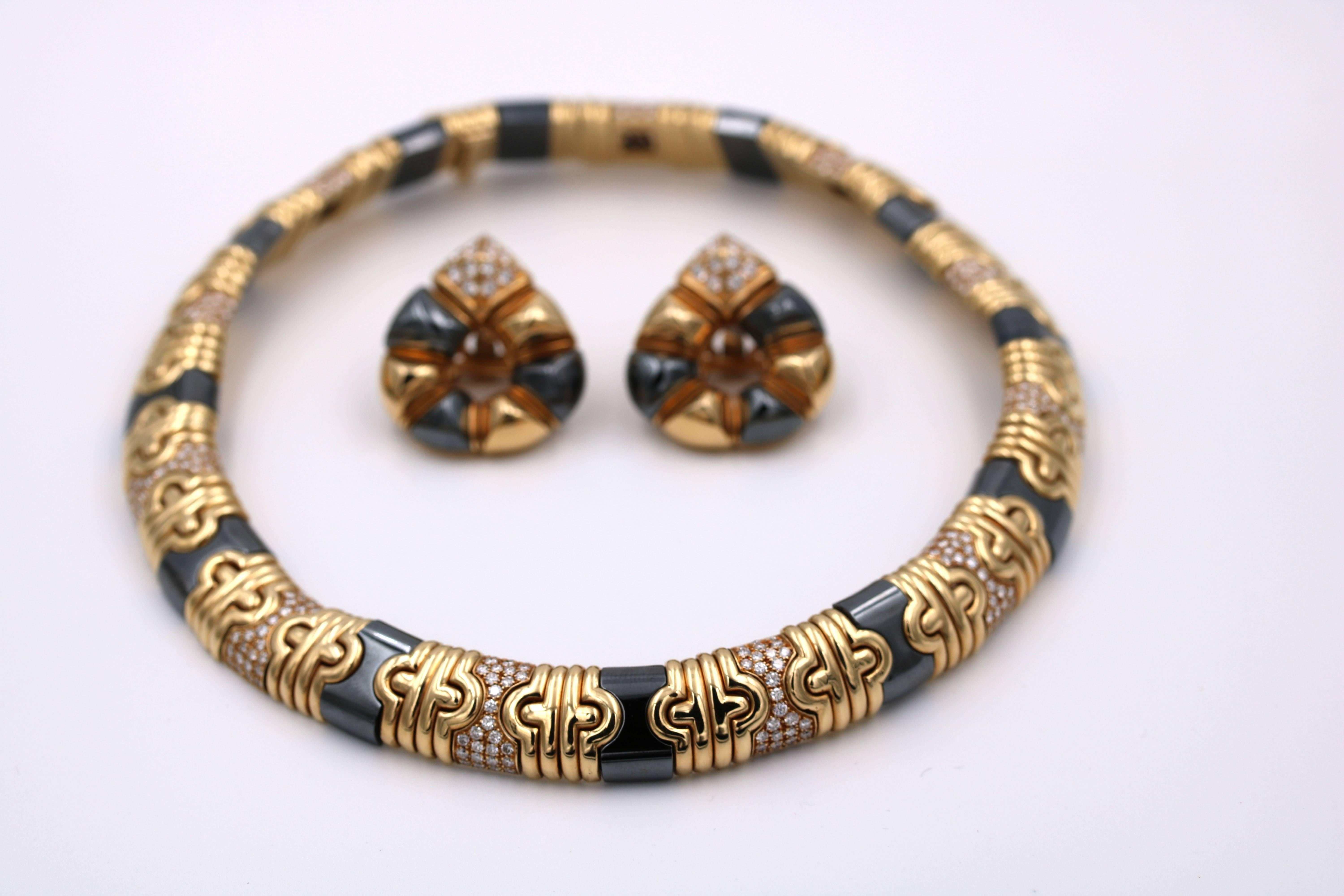 Bulgari Parentesi Hematite Diamond Yellow Gold Necklace and Earrings Set In Good Condition For Sale In Beverly Hills, CA