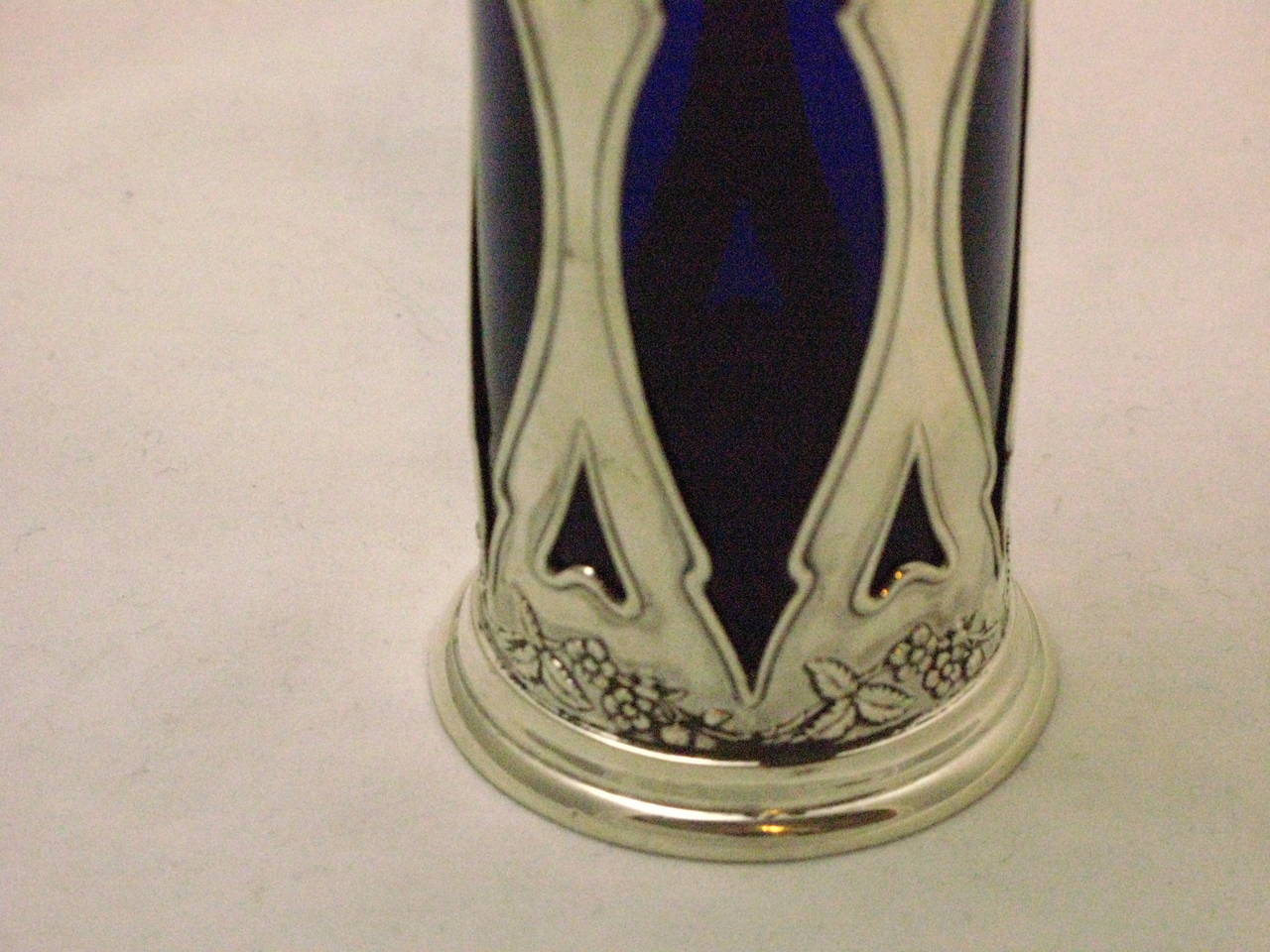 Henry Williamson Art Nouveau Silver Sugar Caster In Excellent Condition For Sale In Kerkrade, NL