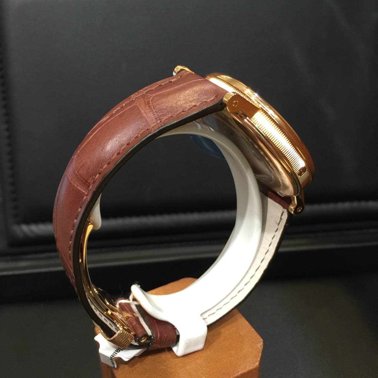Men's Breguet Rose Gold Classique Moon Phase Wristwatch Ref 7787BR/29/9V6
