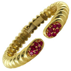 Wander Ruby Bangle