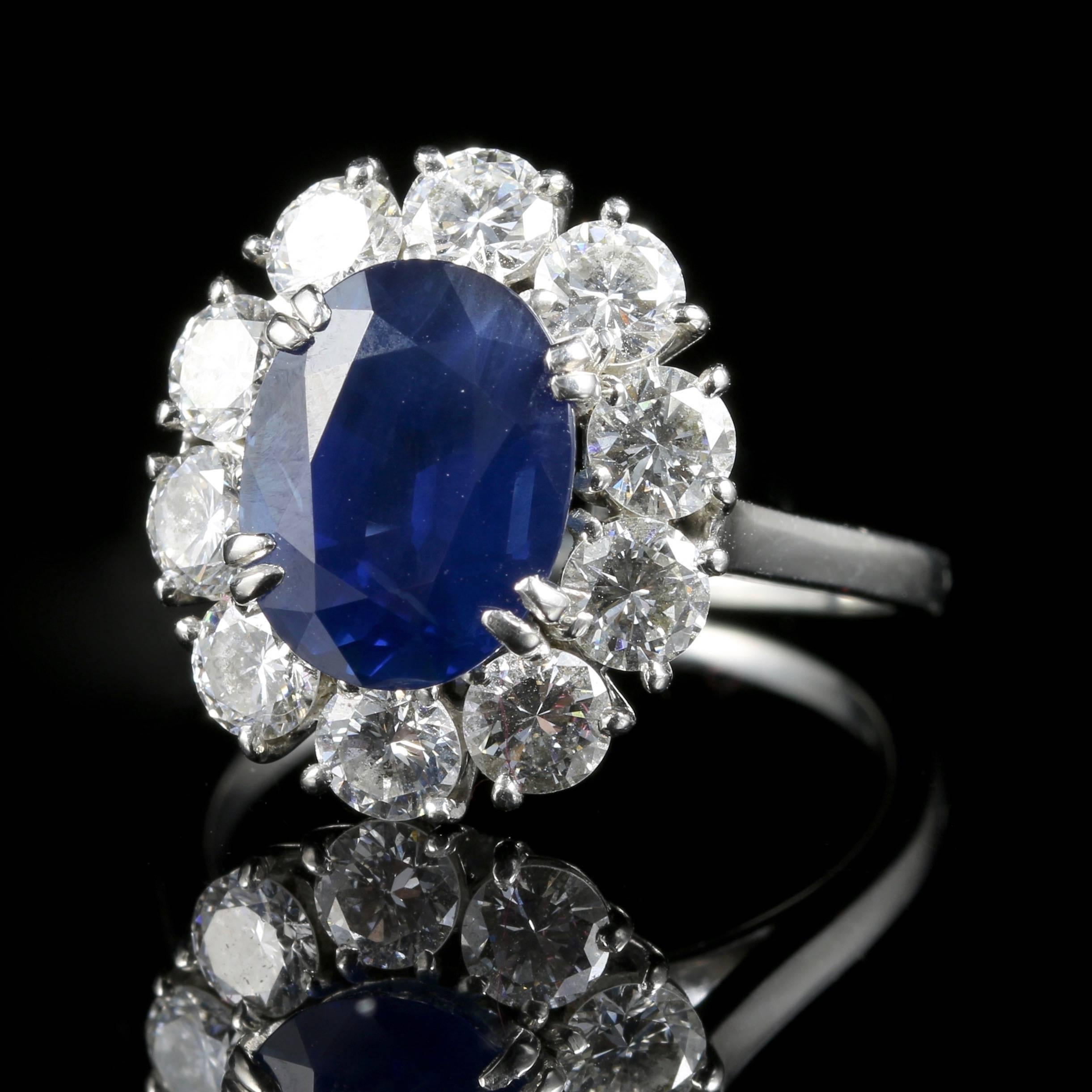 Women's or Men's Antique Edwardian 3.00 Carat Natural Sapphire Diamond French Engagement Ring For Sale
