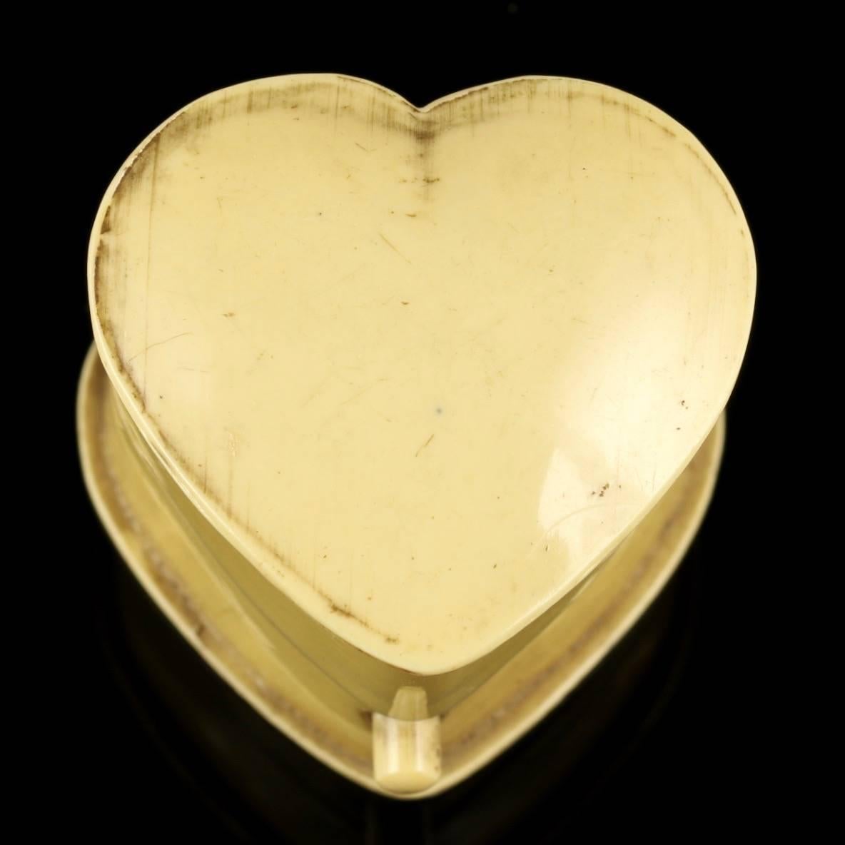 Georgian Gold Heart Dropper Ring Turquoise in a Heart Box, circa 1780 5