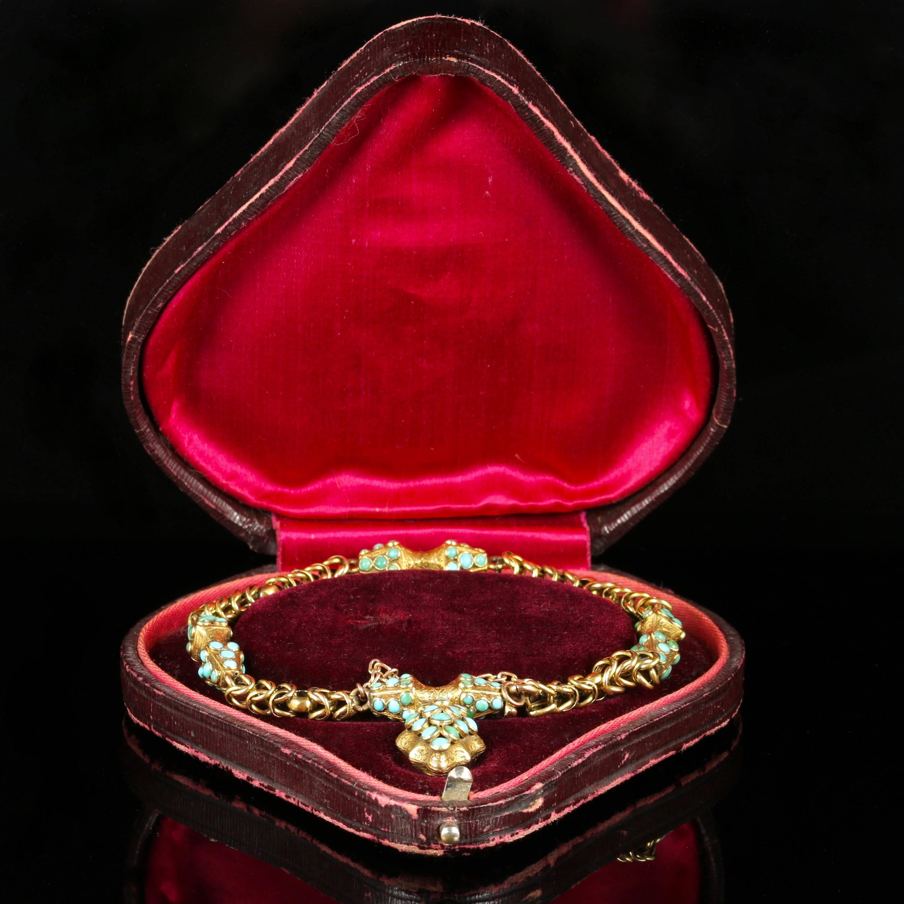 Antique Georgian Turquoise 18 Carat Gold Bracelet Boxed with Locket 5