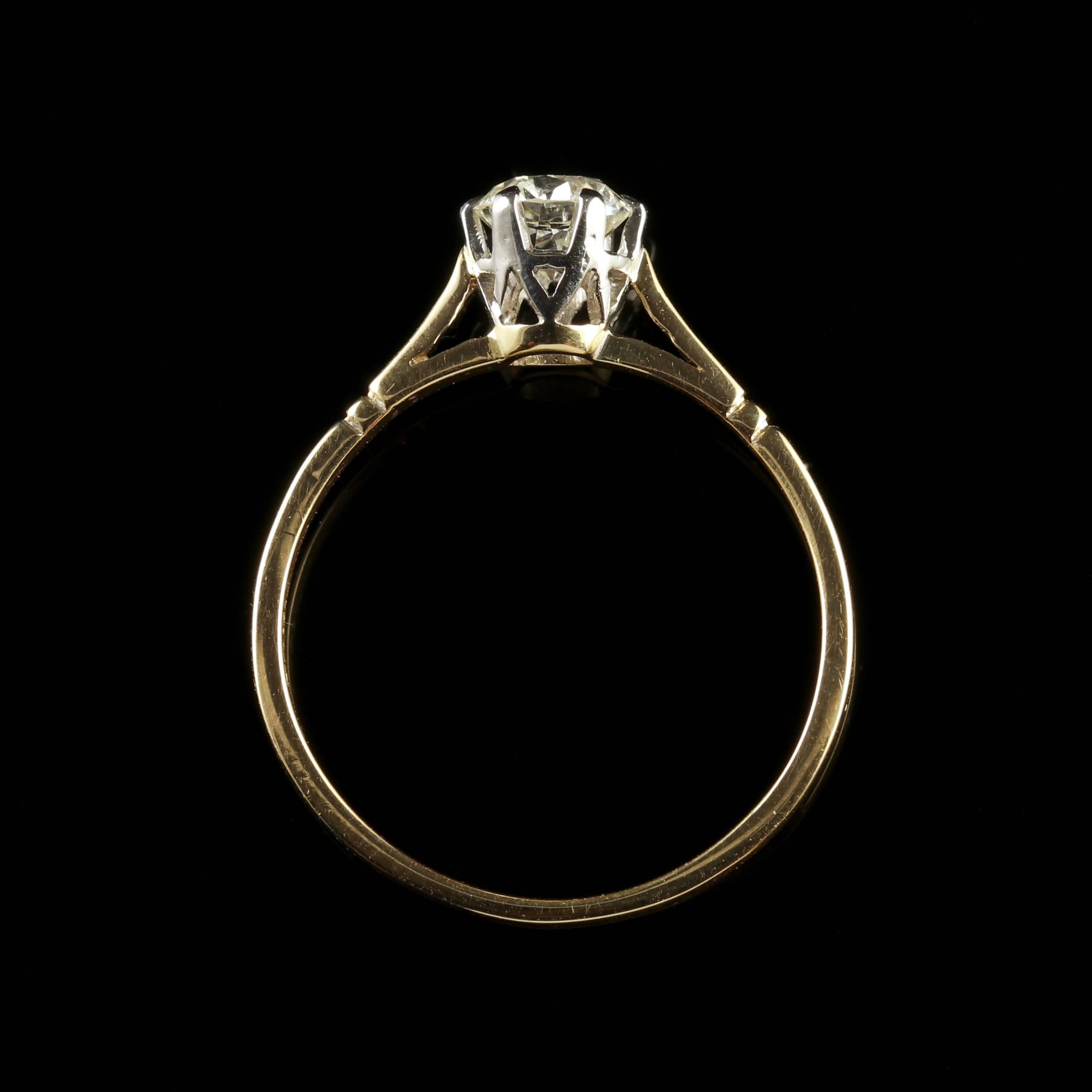 Women's Edwardian Diamond Solitaire Ring 18 Carat Gold circa 1915 Engagement Ring For Sale