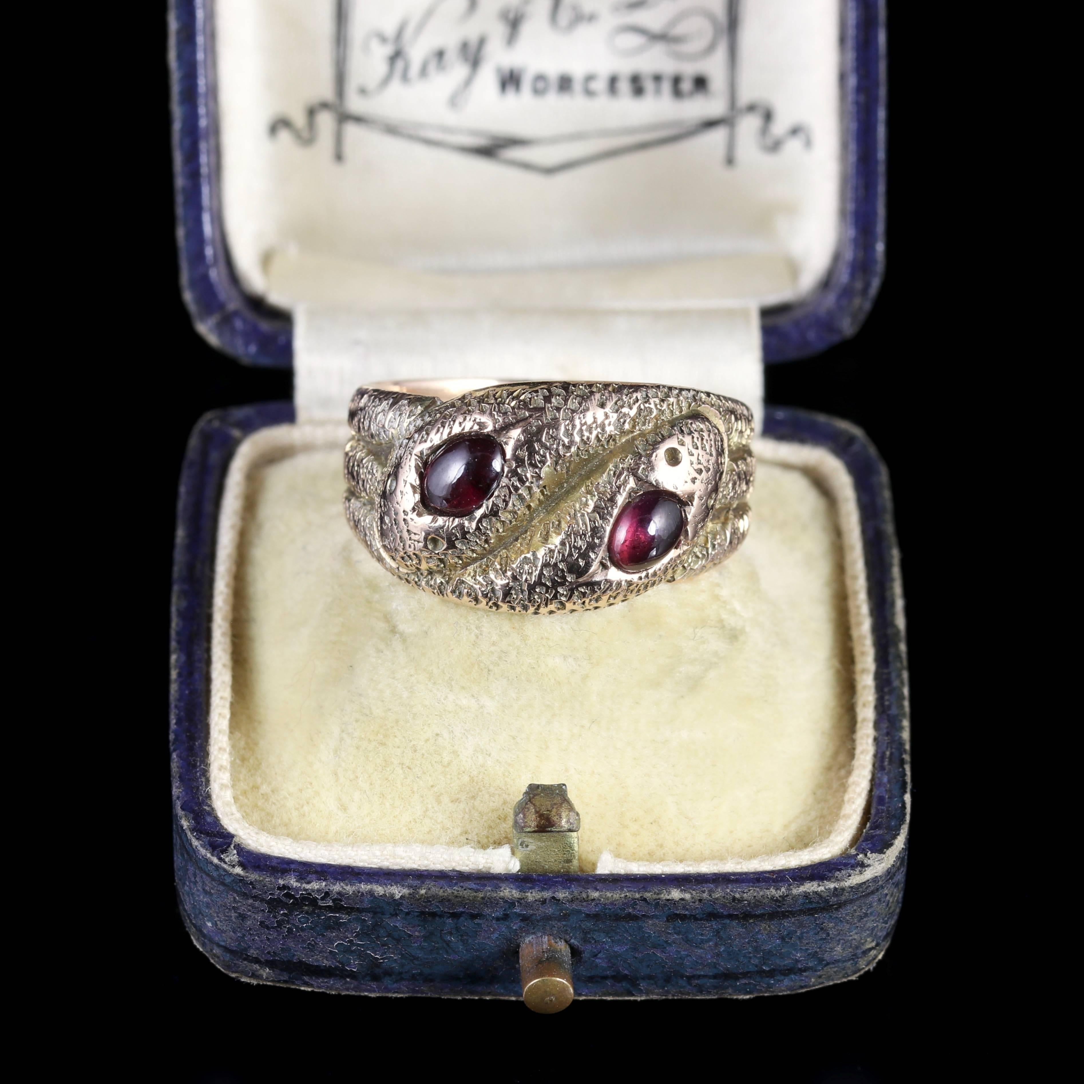 Art Deco Gold Snake Ring Cabochon Garnet, 1920 1