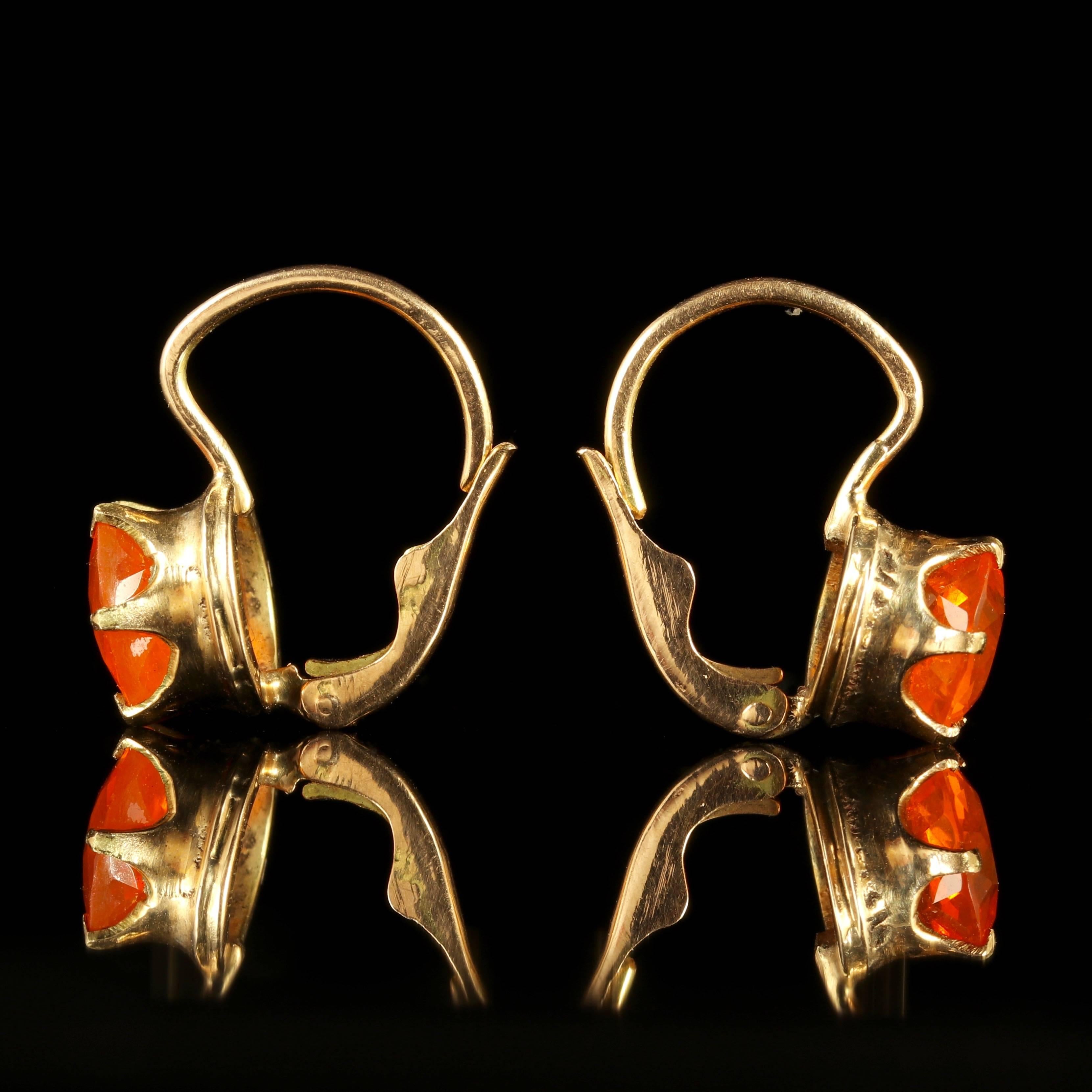 Antique Victorian Fire Opal Gold Earrings, circa 1900 In Excellent Condition In Lancaster, Lancashire