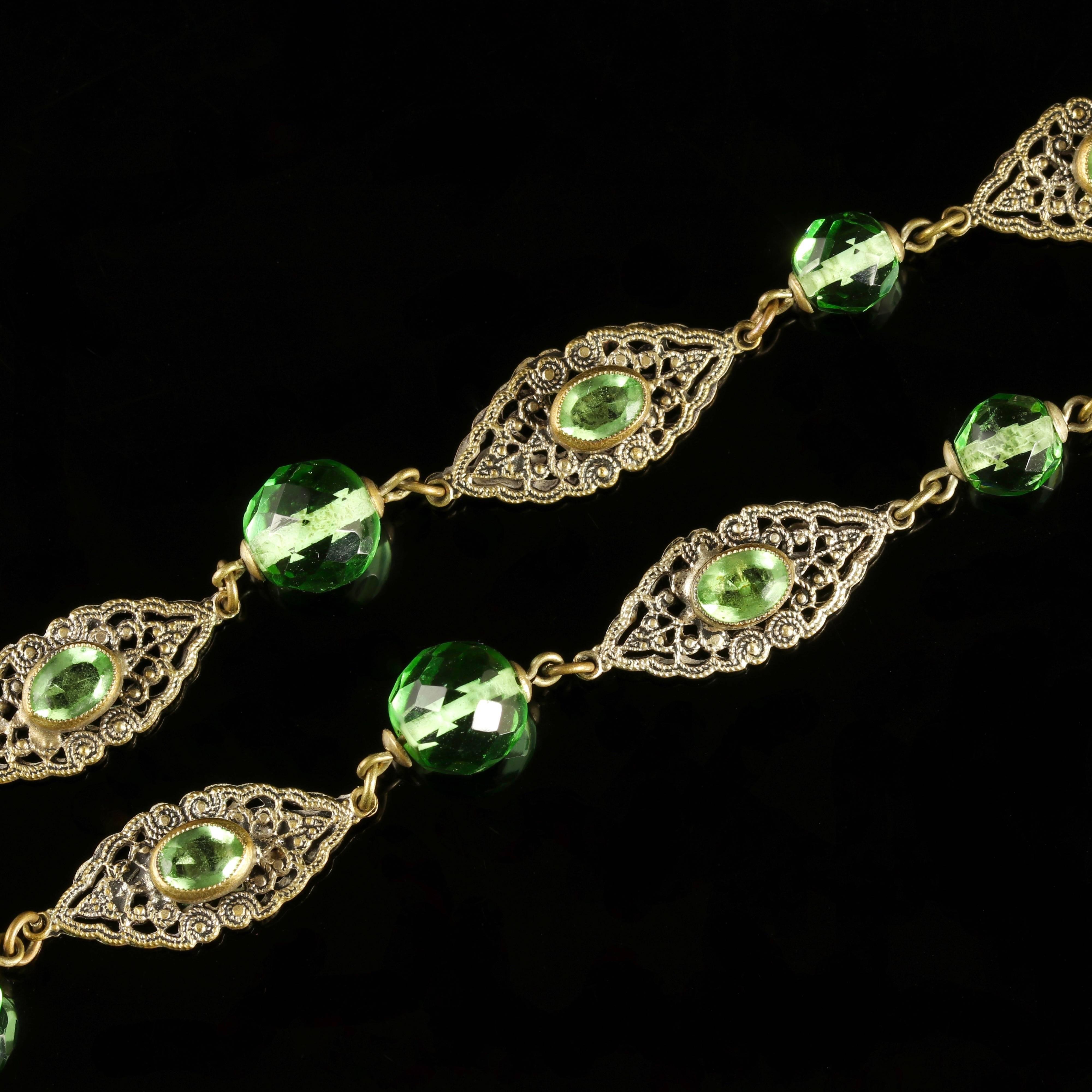 Antique Victorian Green Paste Necklace Filigree, 1900 In Excellent Condition For Sale In Lancaster, Lancashire