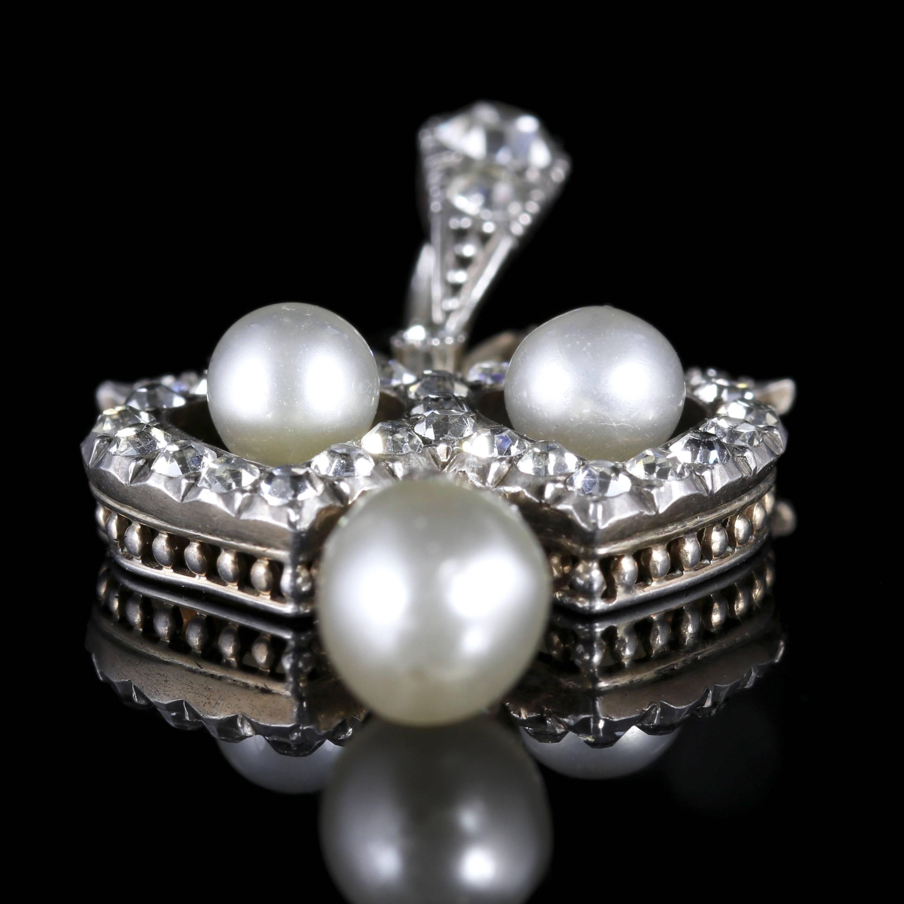 Antique Edwardian Silver Pearl Paste Double Heart Pendant In Excellent Condition In Lancaster, Lancashire