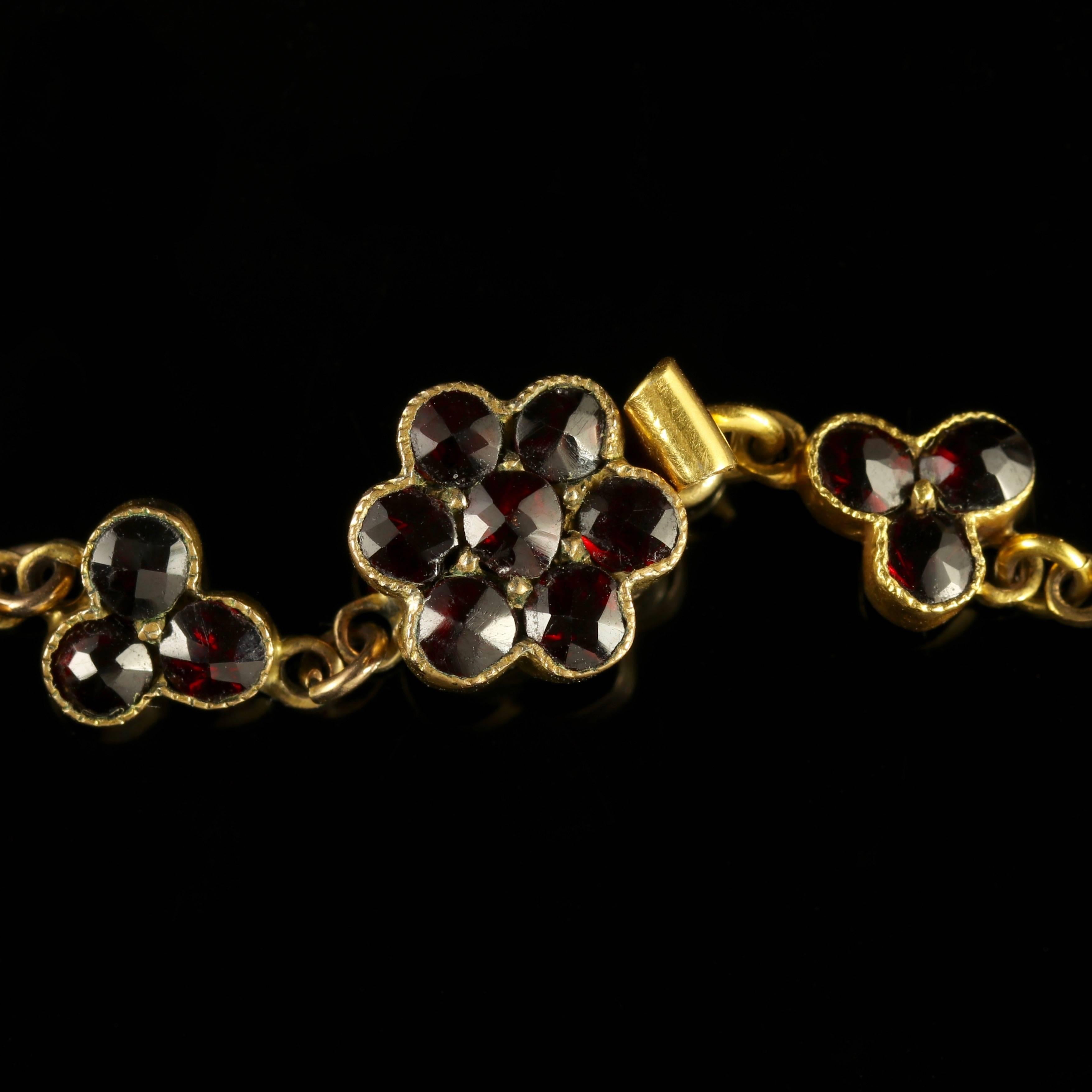 Antique Victorian Garnet Necklace, circa 1880 For Sale 3