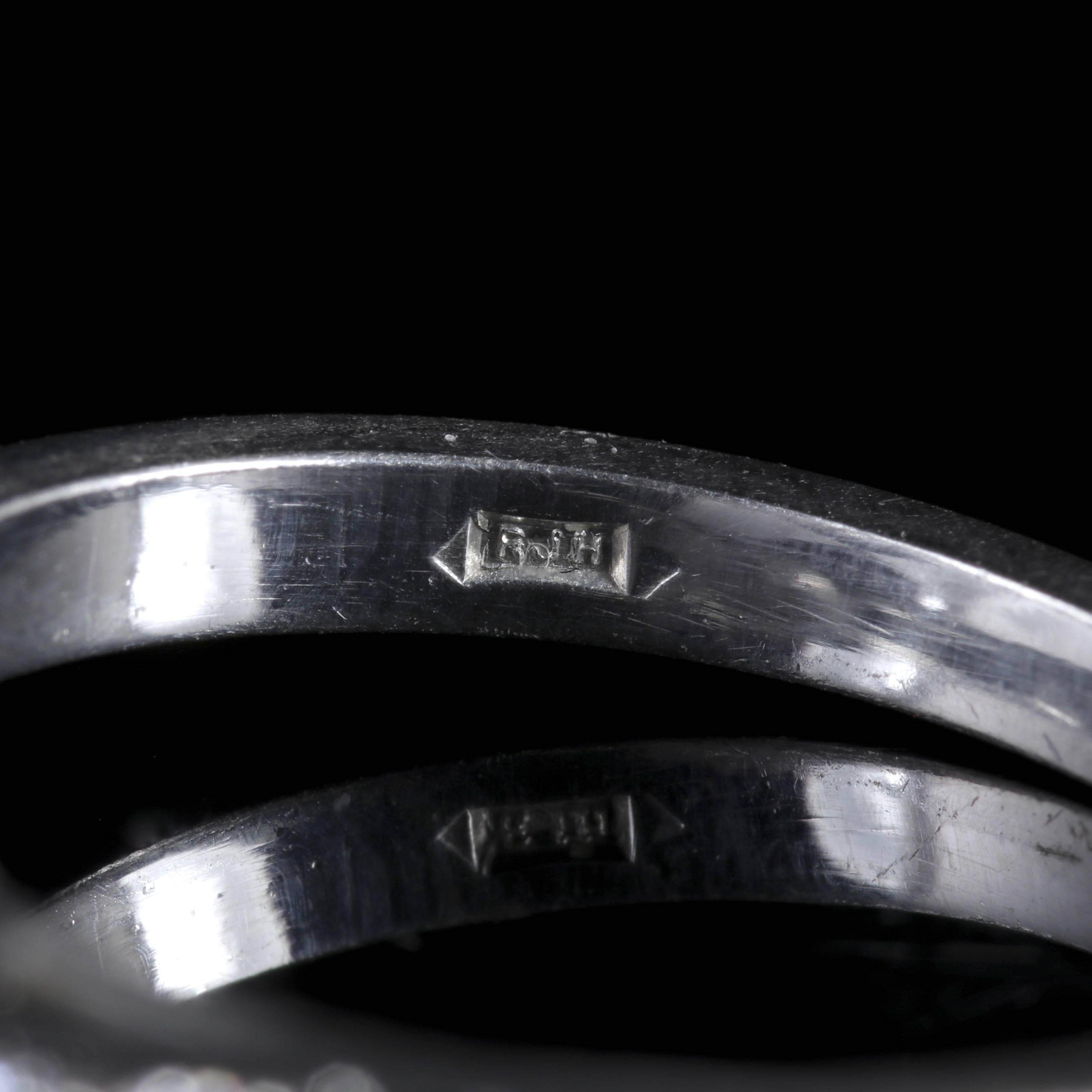Antique Edwardian Platinum 1.58 Carat Solitaire Diamond Ring, circa 1915 For Sale 4