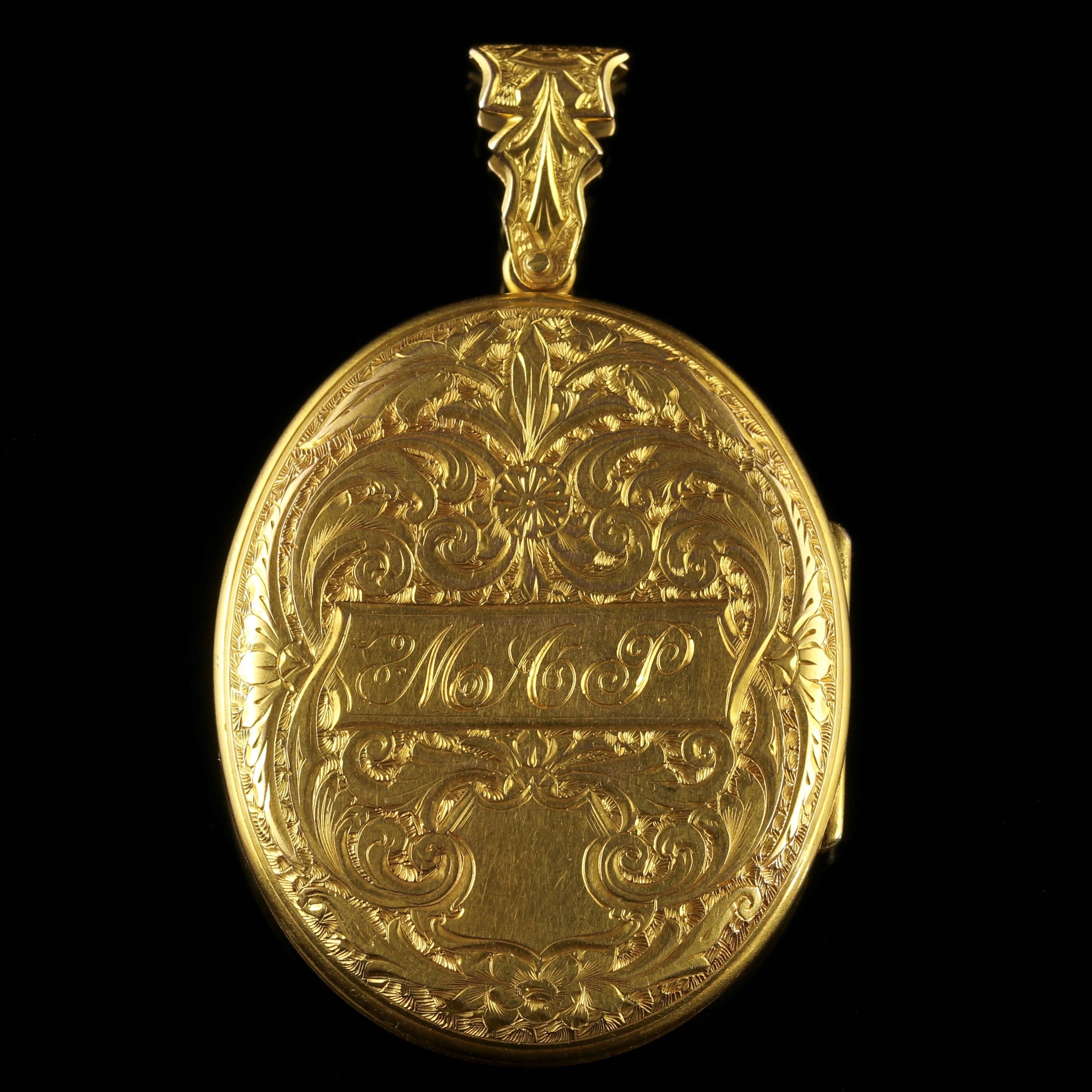 To read more please click continue reading below-

This fabulous large solid 15ct Yellow Gold locket is genuine Victorian, Circa 1900. 

Ivy is engraved on the front and back of the locket which is a symbol of the romantic saying -I cling to
