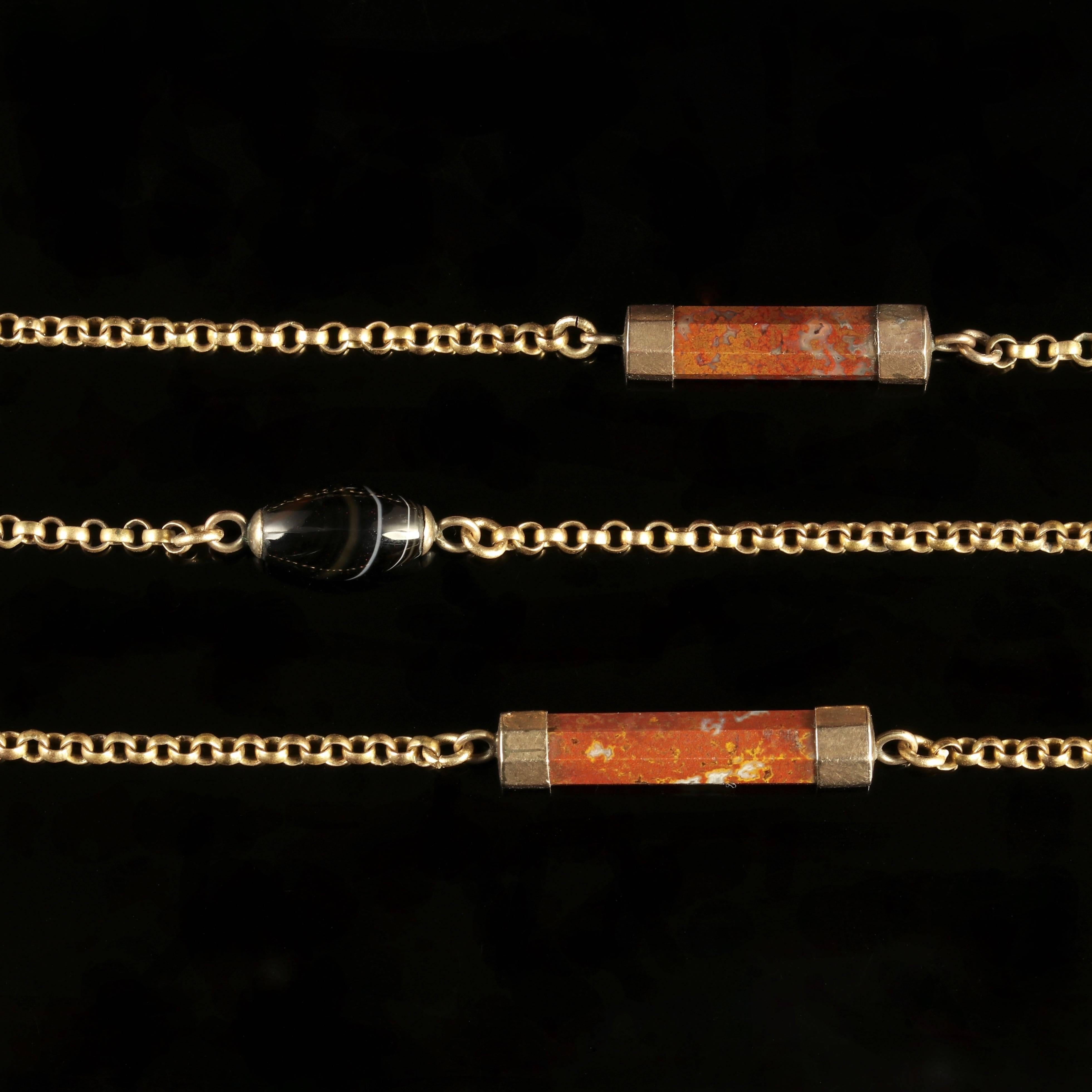 Antique Victorian Scottish Agate Necklace Long Gold Guard Chain, circa 1860 In Excellent Condition In Lancaster, Lancashire