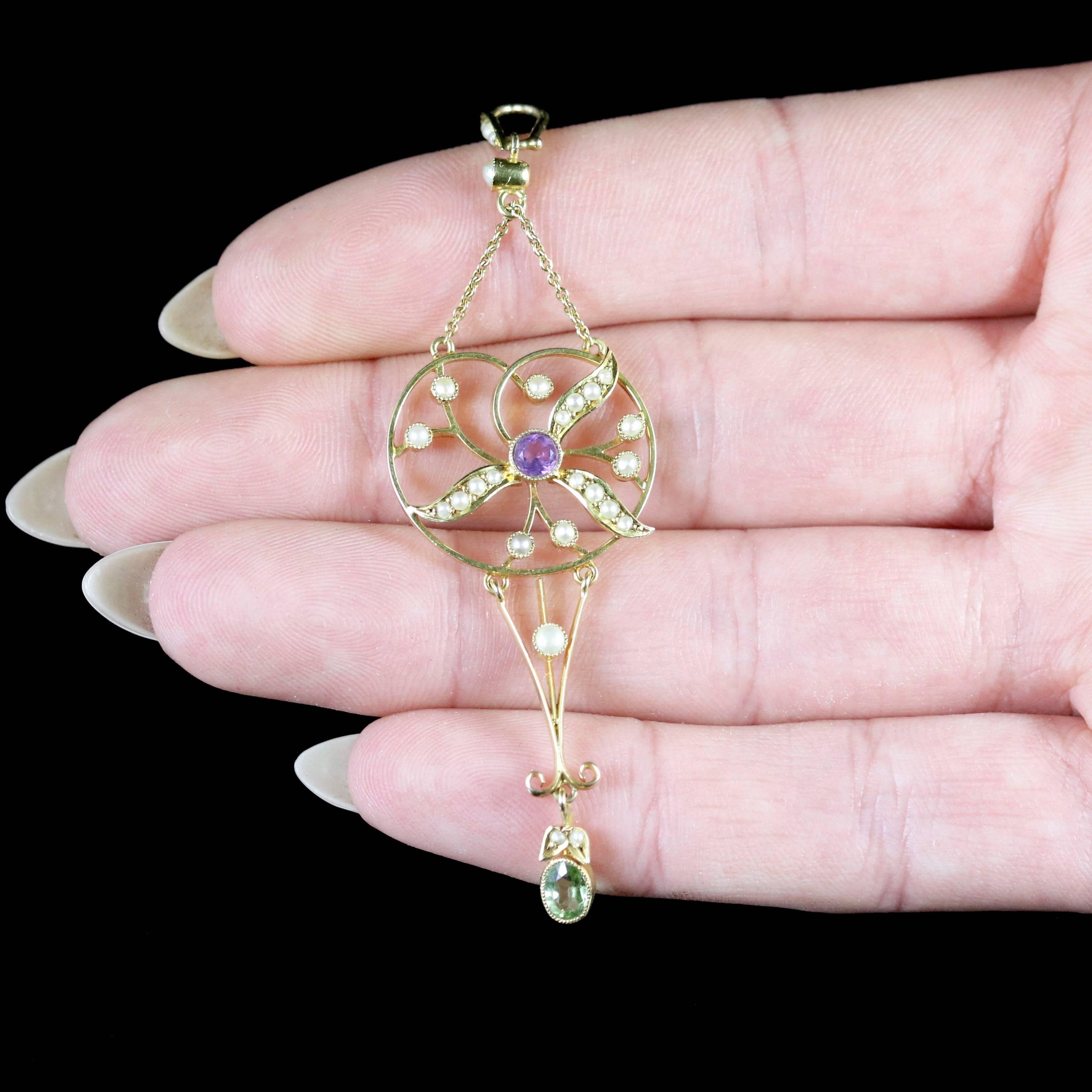 Antique Suffragette Victorian Pendant 15 Carat Gold, circa 1900 For Sale 3