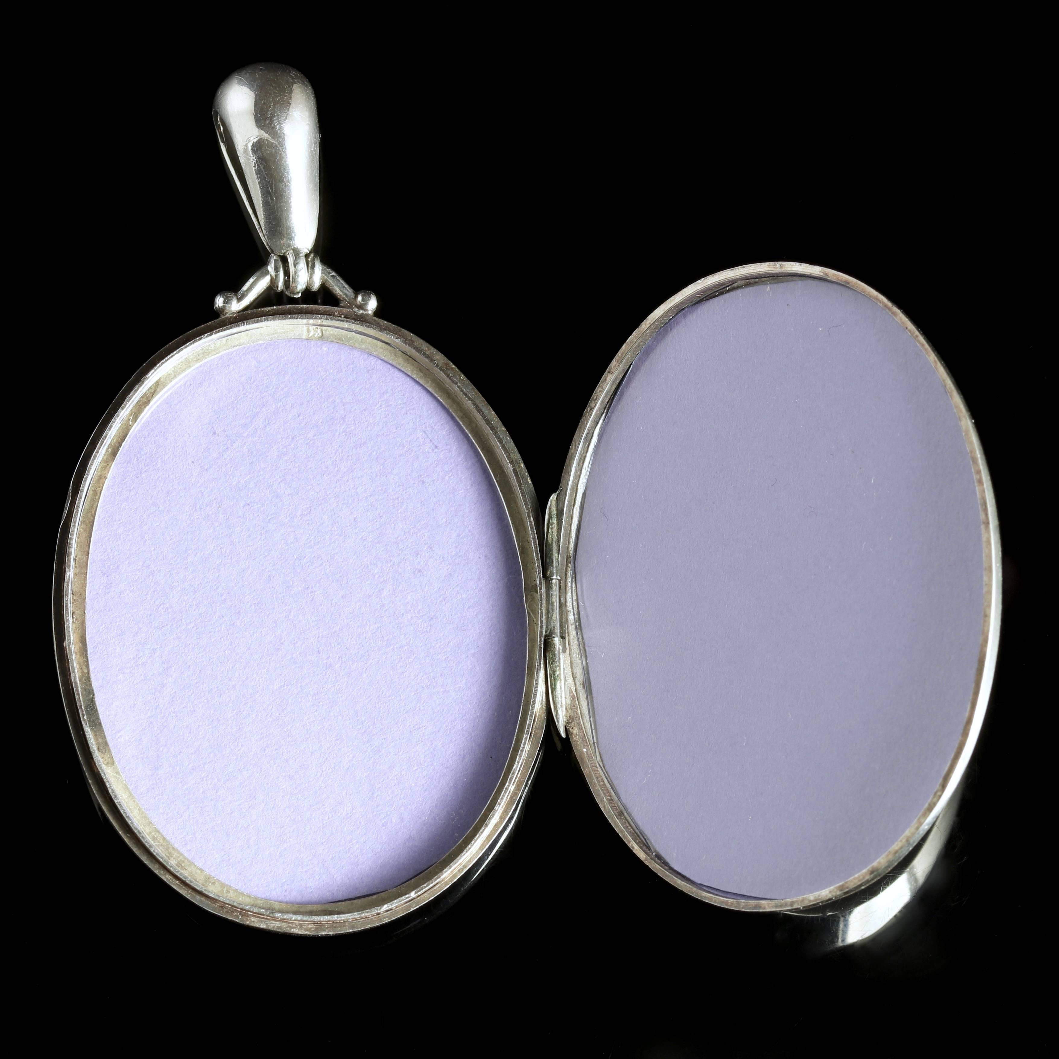 Women's Antique Silver Gold Victorian Locket Dated 1883