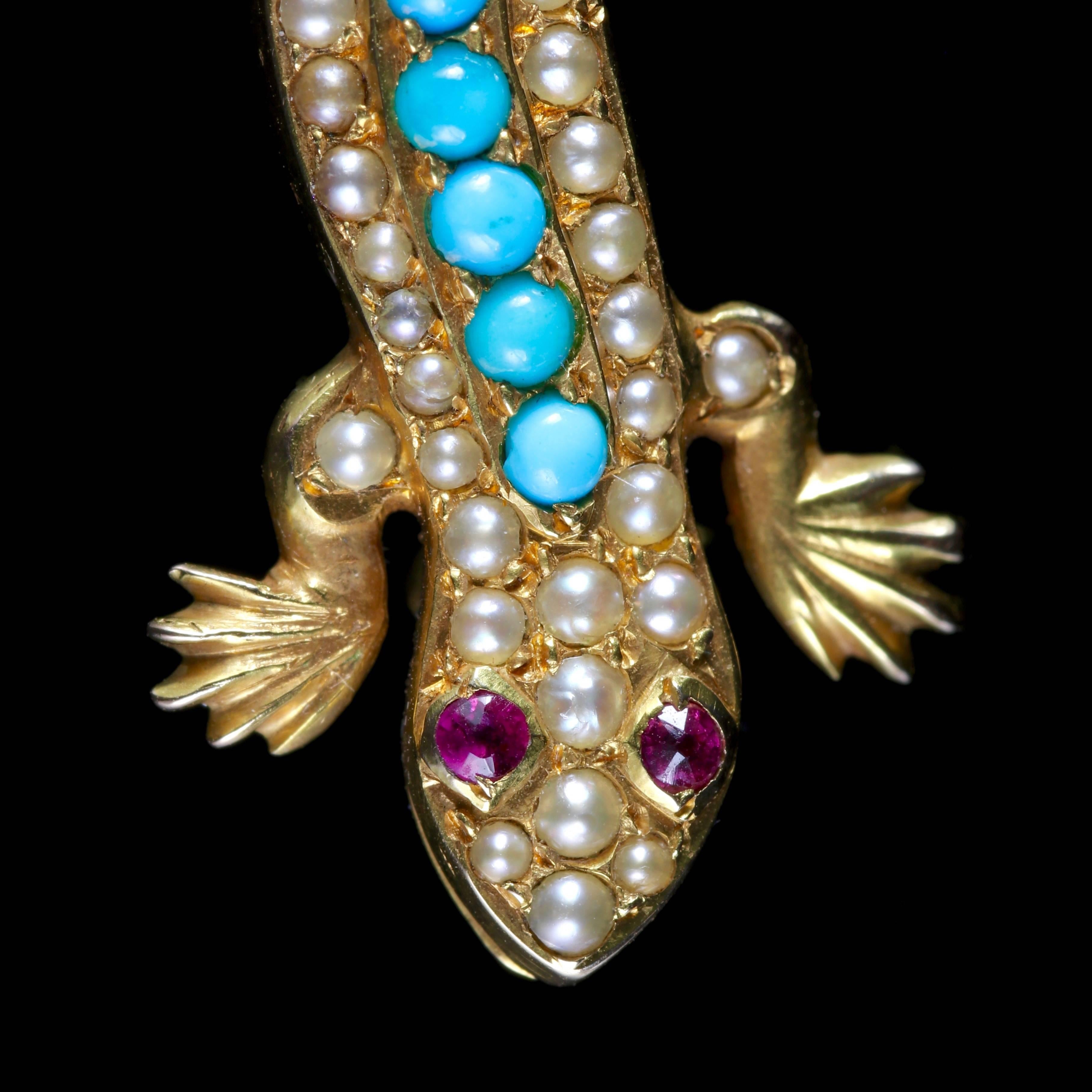 To read more please click continue reading below-

This fabulous 15ct Yellow Gold lizard brooch is genuine Victorian, Circa 1900. 

Victorian jewellery mirrored Queen Victoria’s life with the Romantic period producing decorative animal, bird and