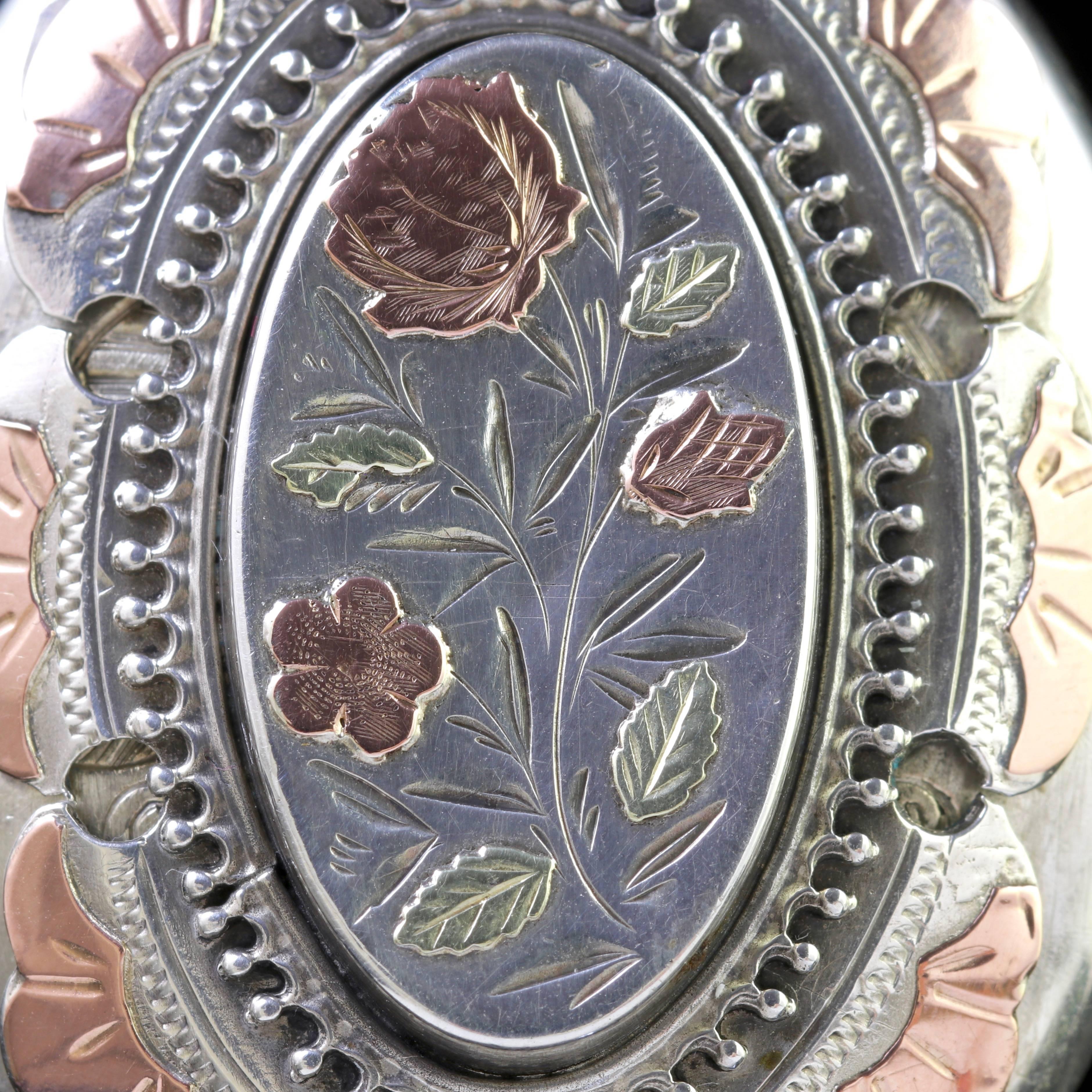 To read more please click continue reading below-

This is one of the most beautiful Lockets Laurelle Ltd has ever exhibited for sale. 

A fabulous Sterling Silver and Rose Gold Locket that is genuine Victorian, Circa 1880. 

The Locket displays