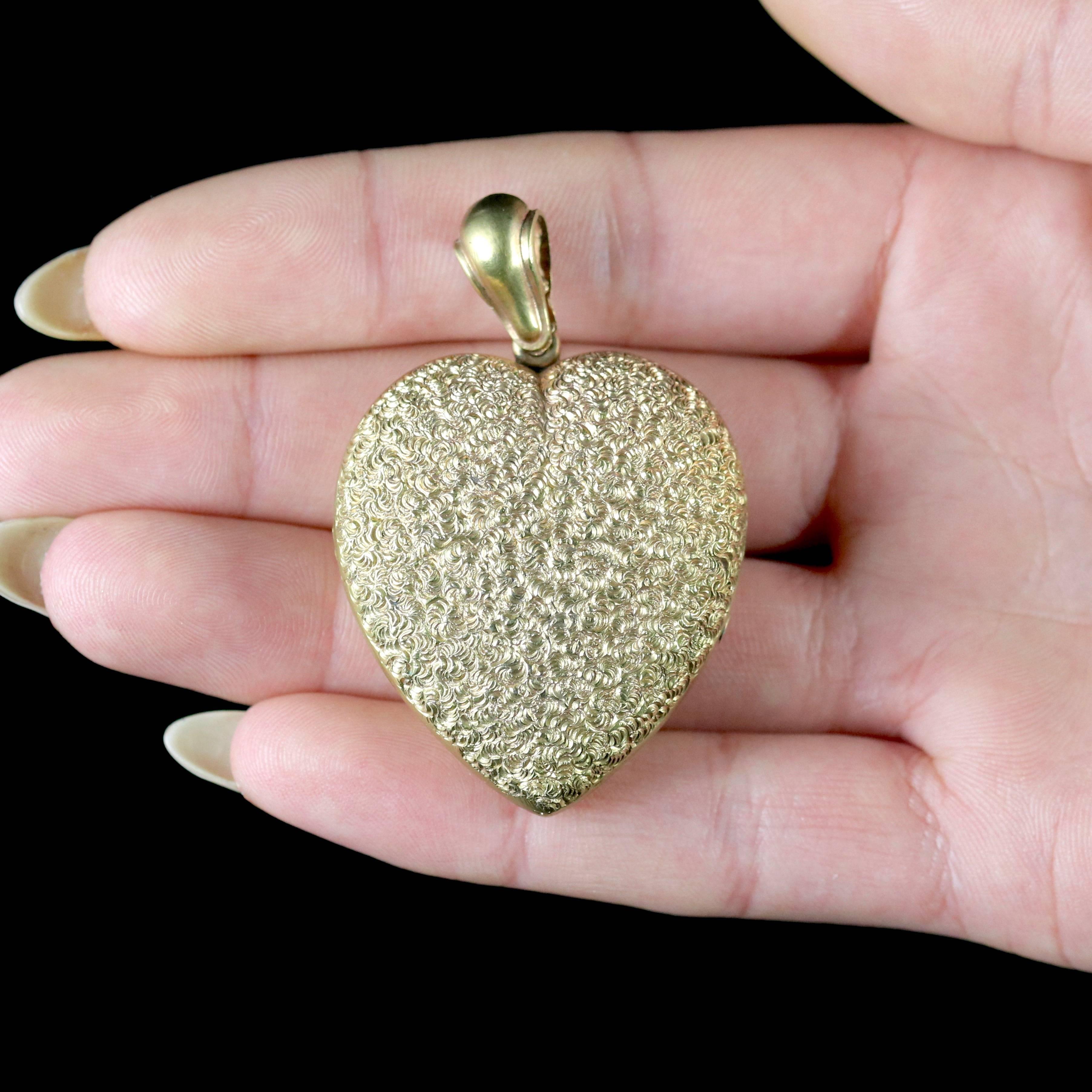 Antique Victorian Large Heart Locket, circa 1880 1