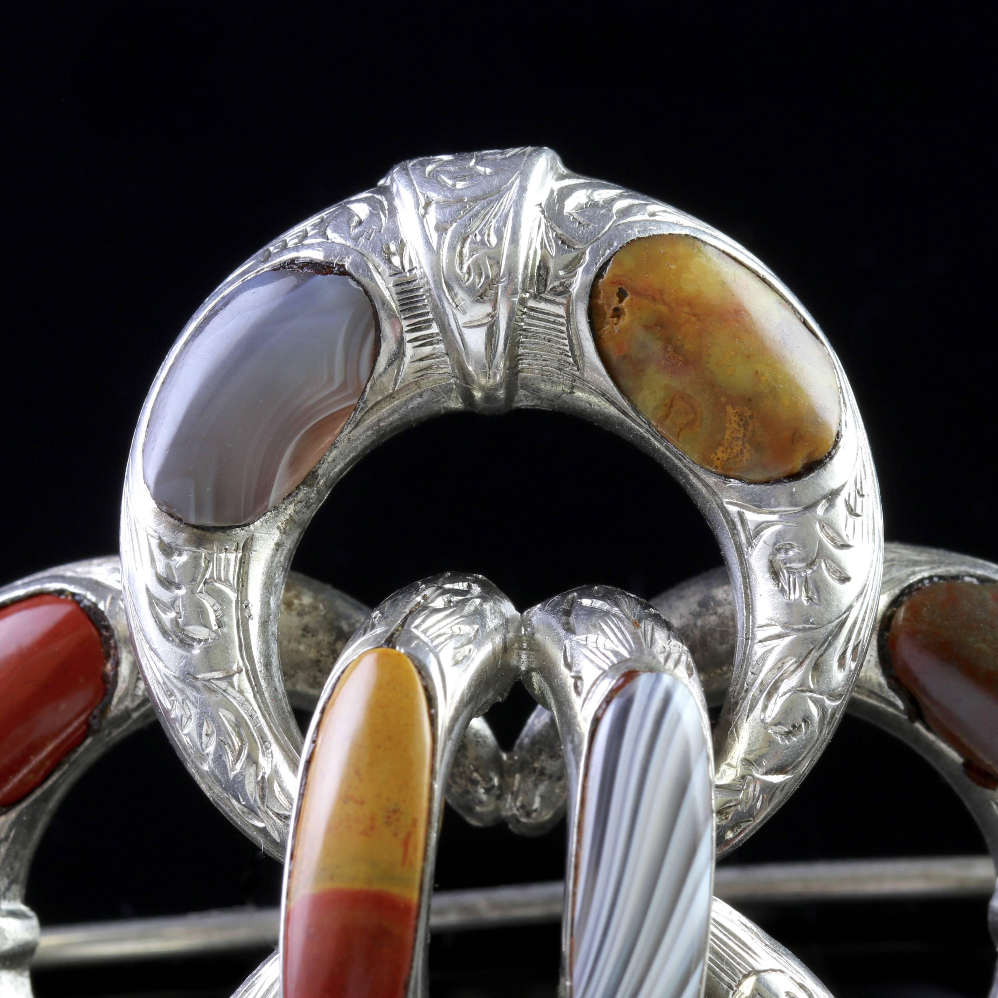 Antique Victorian Scottish Silver Agate Knot Brooch, circa 1860 In Excellent Condition In Lancaster, Lancashire