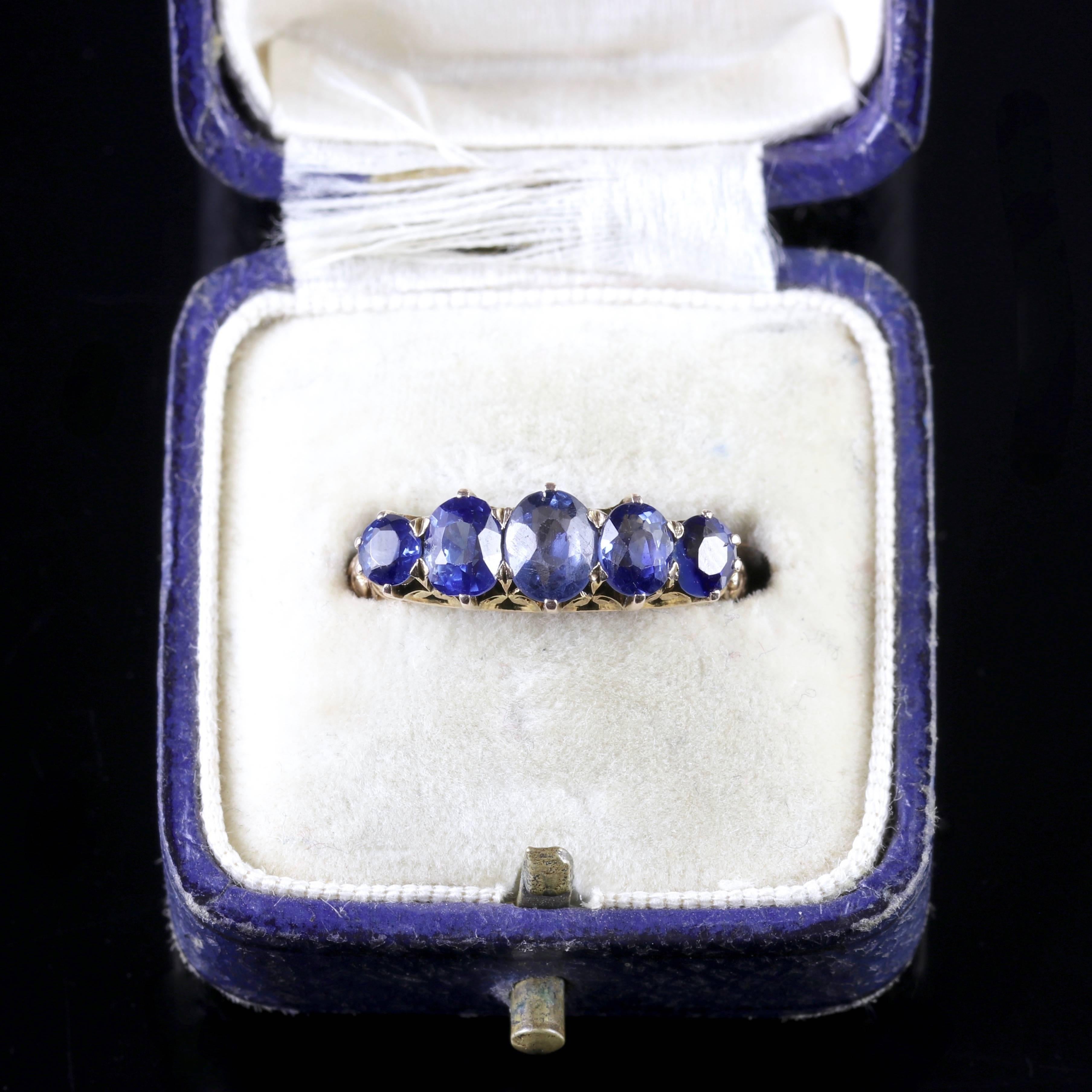 Antique Victorian Sapphire Five-Stone Ring 18 Carat Gold 3
