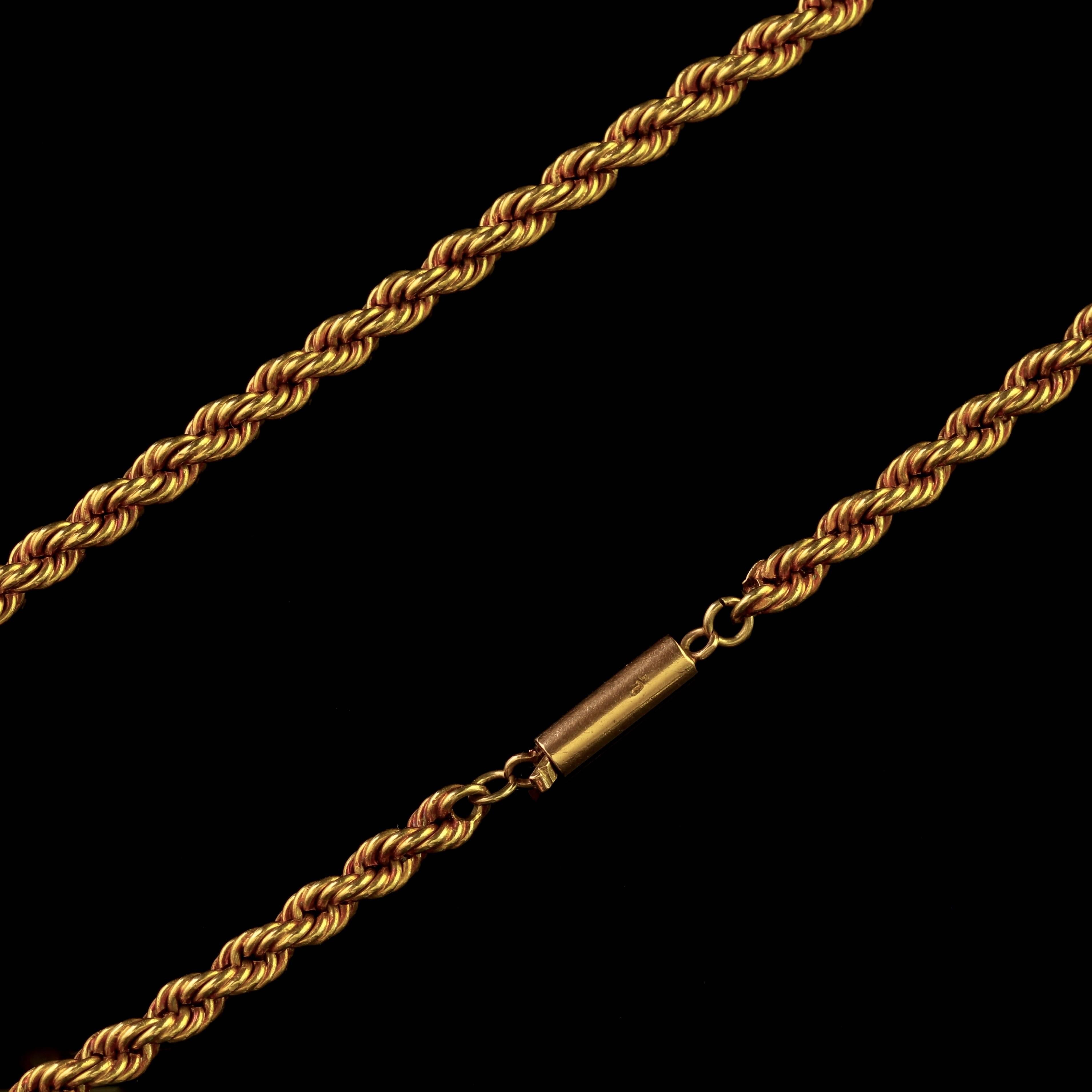 Antique Victorian Diamond Locket and Chain Necklace 18 Carat Gold, circa 1900 3