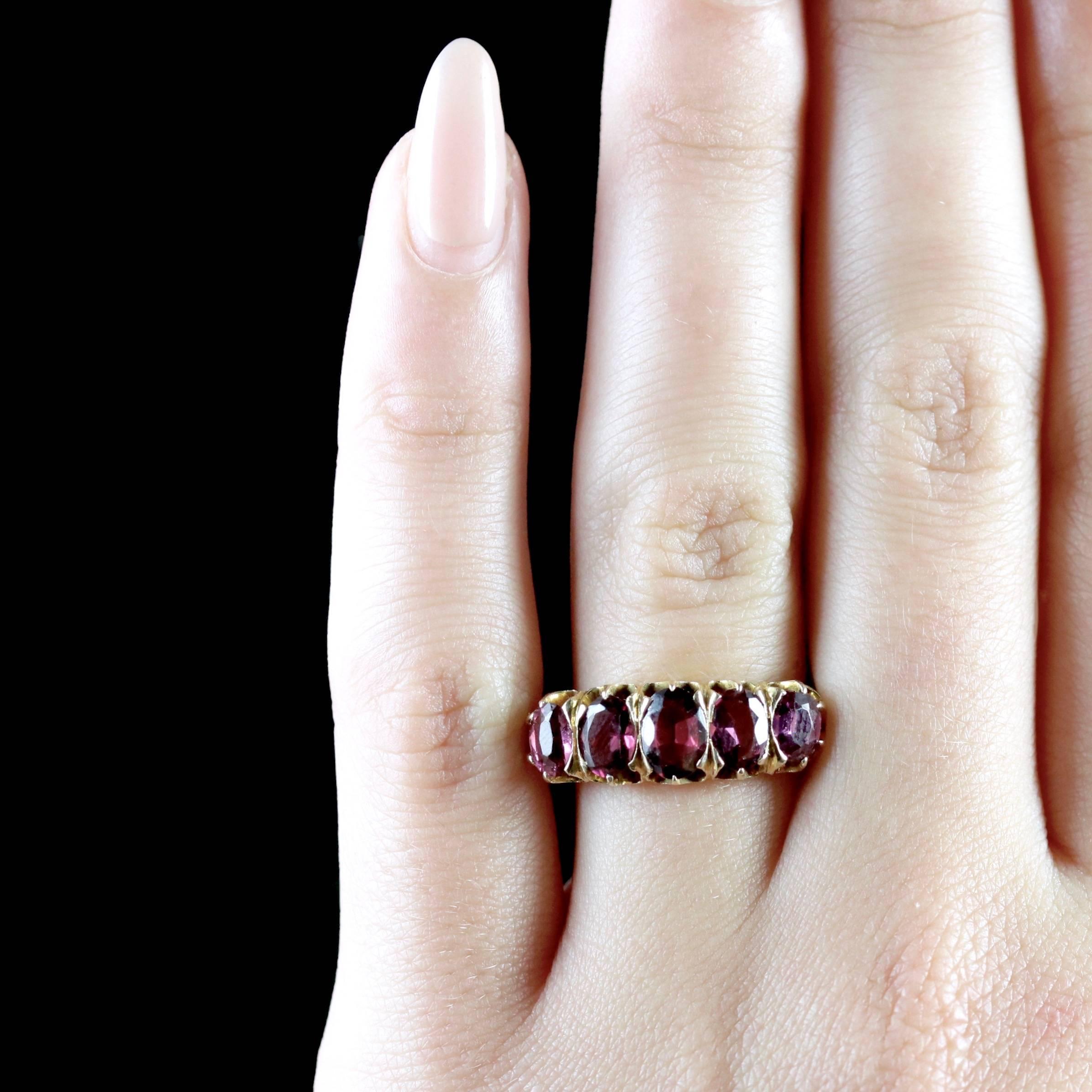Women's Antique Victorian Five-Stone Almandine Garnet Ring 18 Carat Gold