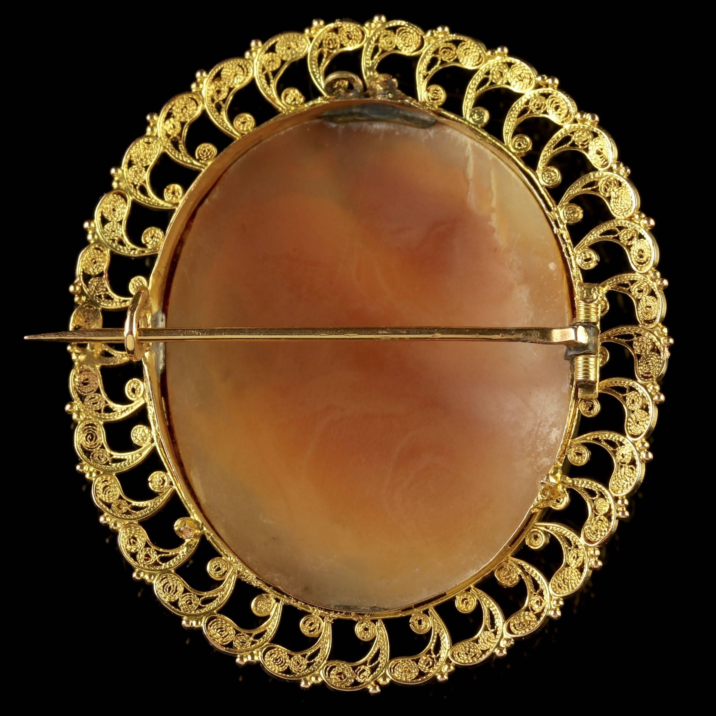 Antique Victorian Night and Day Cameo Brooch, circa 1880 In Excellent Condition In Lancaster, Lancashire