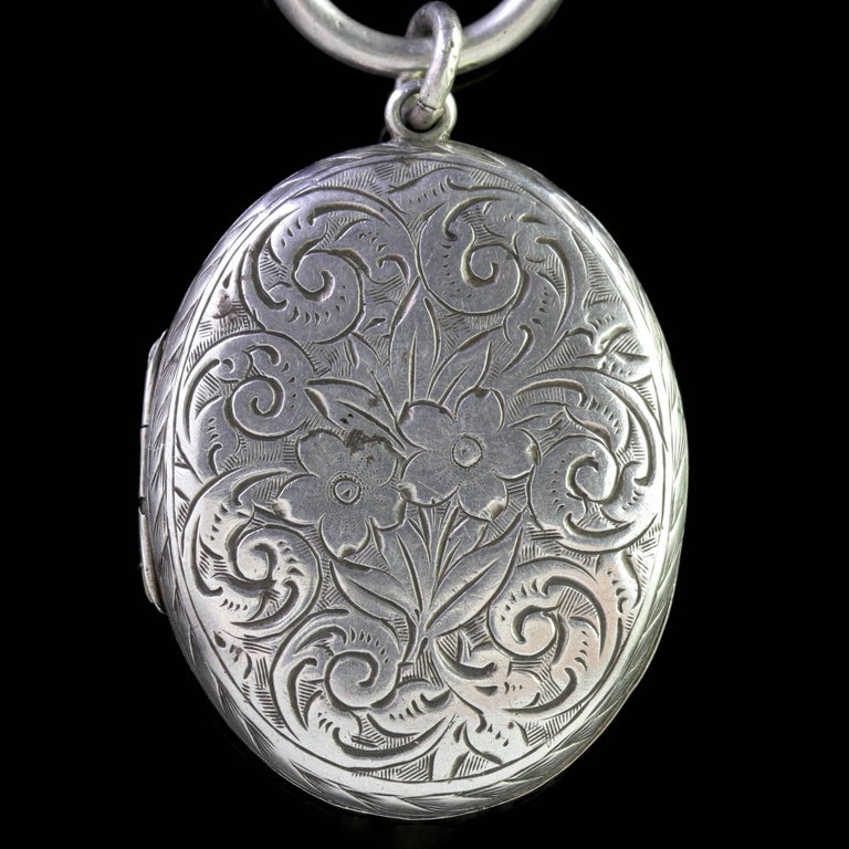 Antique Victorian Sterling Silver Locket Collar, circa 1900 For Sale at