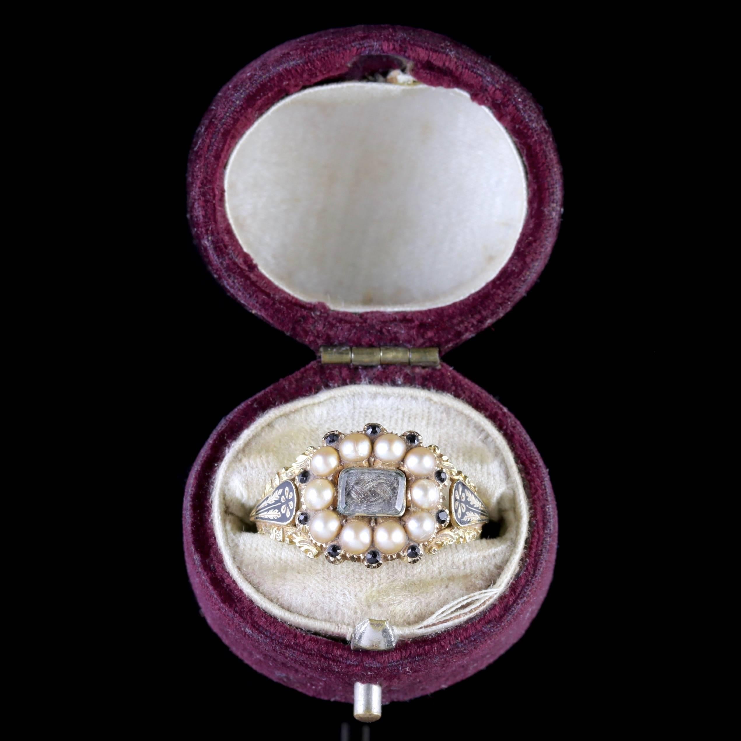 Antique Georgian 18 Carat Gold Pearl Sapphire Mourning Ring, circa 1780 5
