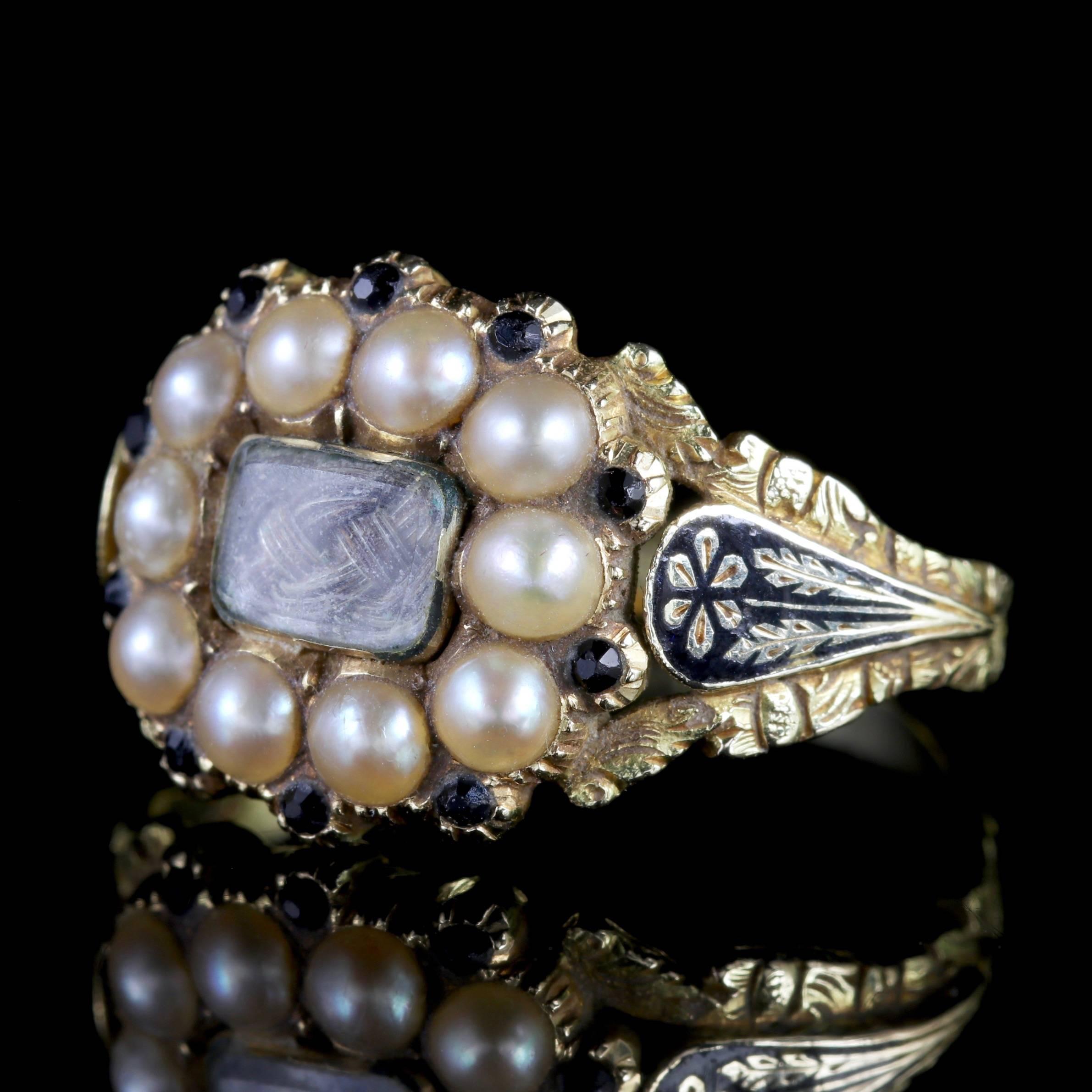 Antique Georgian 18 Carat Gold Pearl Sapphire Mourning Ring, circa 1780 In Excellent Condition In Lancaster, Lancashire