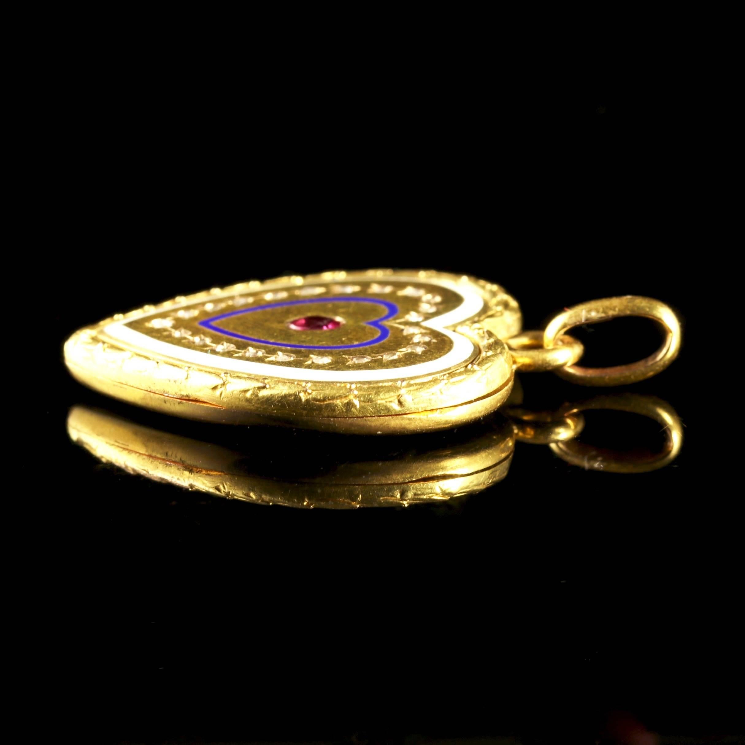 Antique Georgian Diamond Ruby Enamel 18ct Gold Heart Locket Pendant, circa 1830 1
