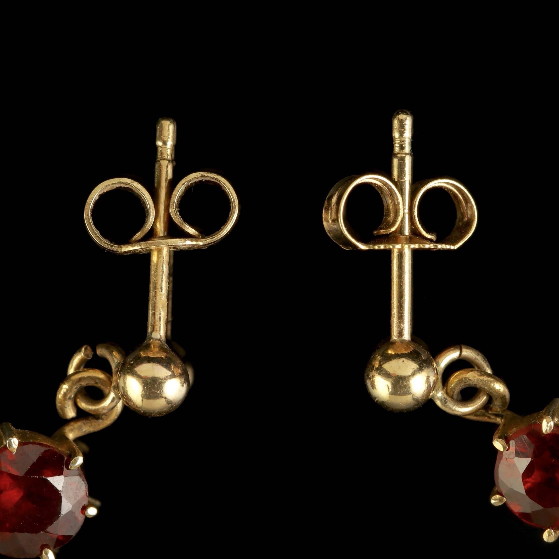 Women's Antique Victorian Bohemian Garnet Gold Long Drop Earrings, circa 1900