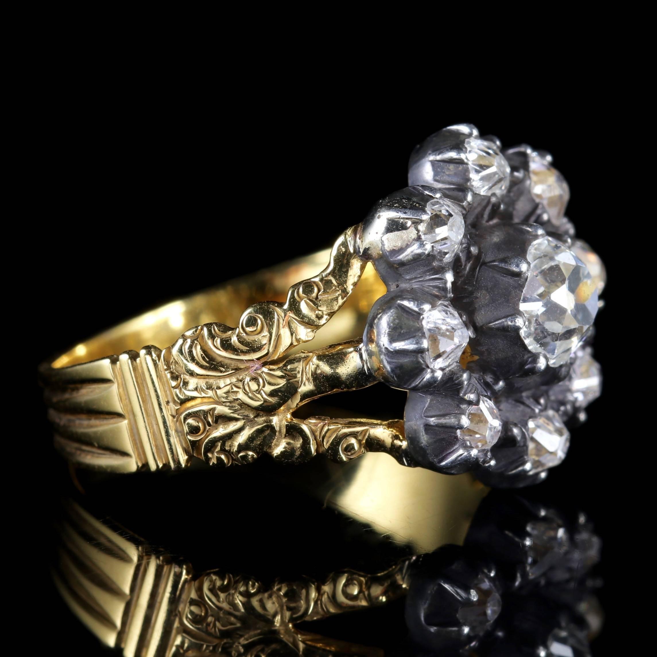 Women's Antique Georgian 18 Carat Gold Diamond Cluster Ring, circa 1780 For Sale