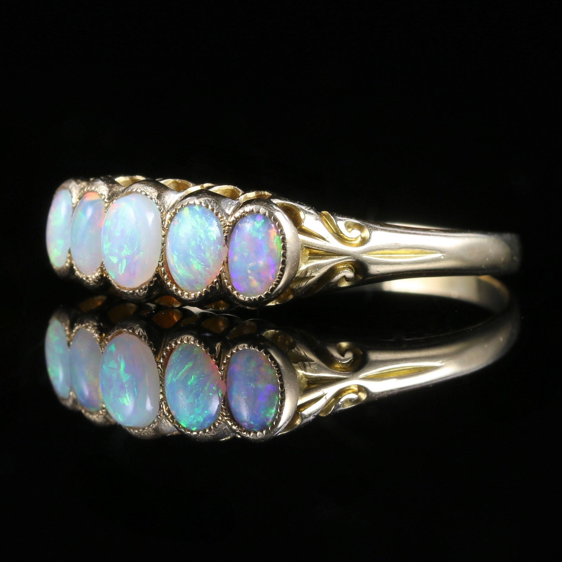 Antique Victorian Opal Ring circa 1880 Natural Opal In Excellent Condition In Lancaster, Lancashire