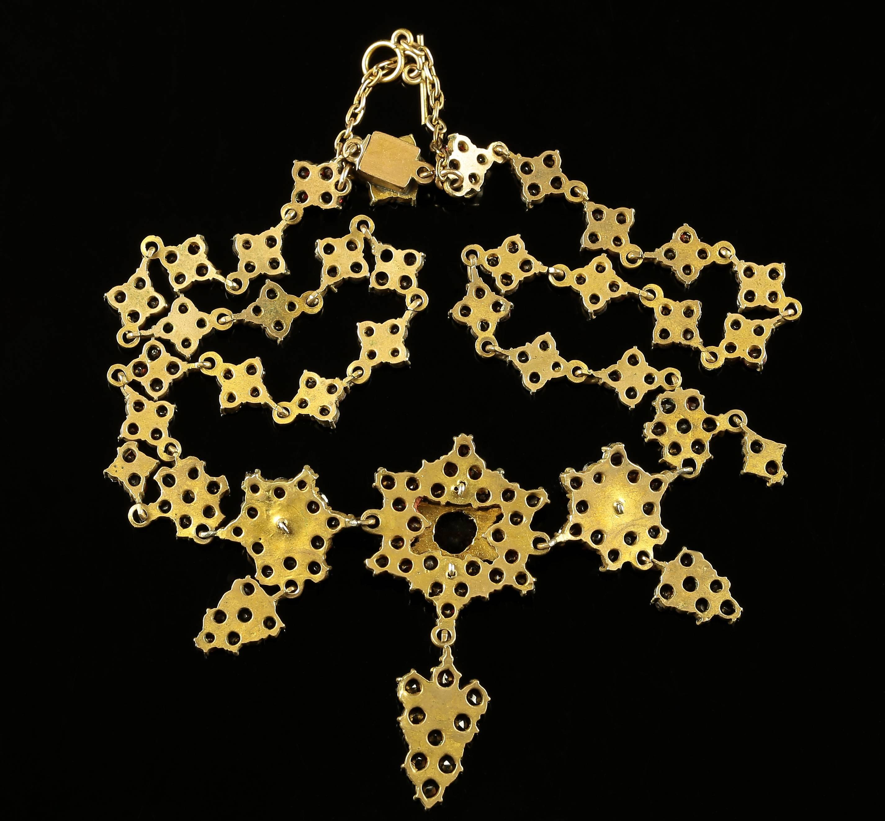 Antique Victorian Garnet Gold Necklace circa 1880 3