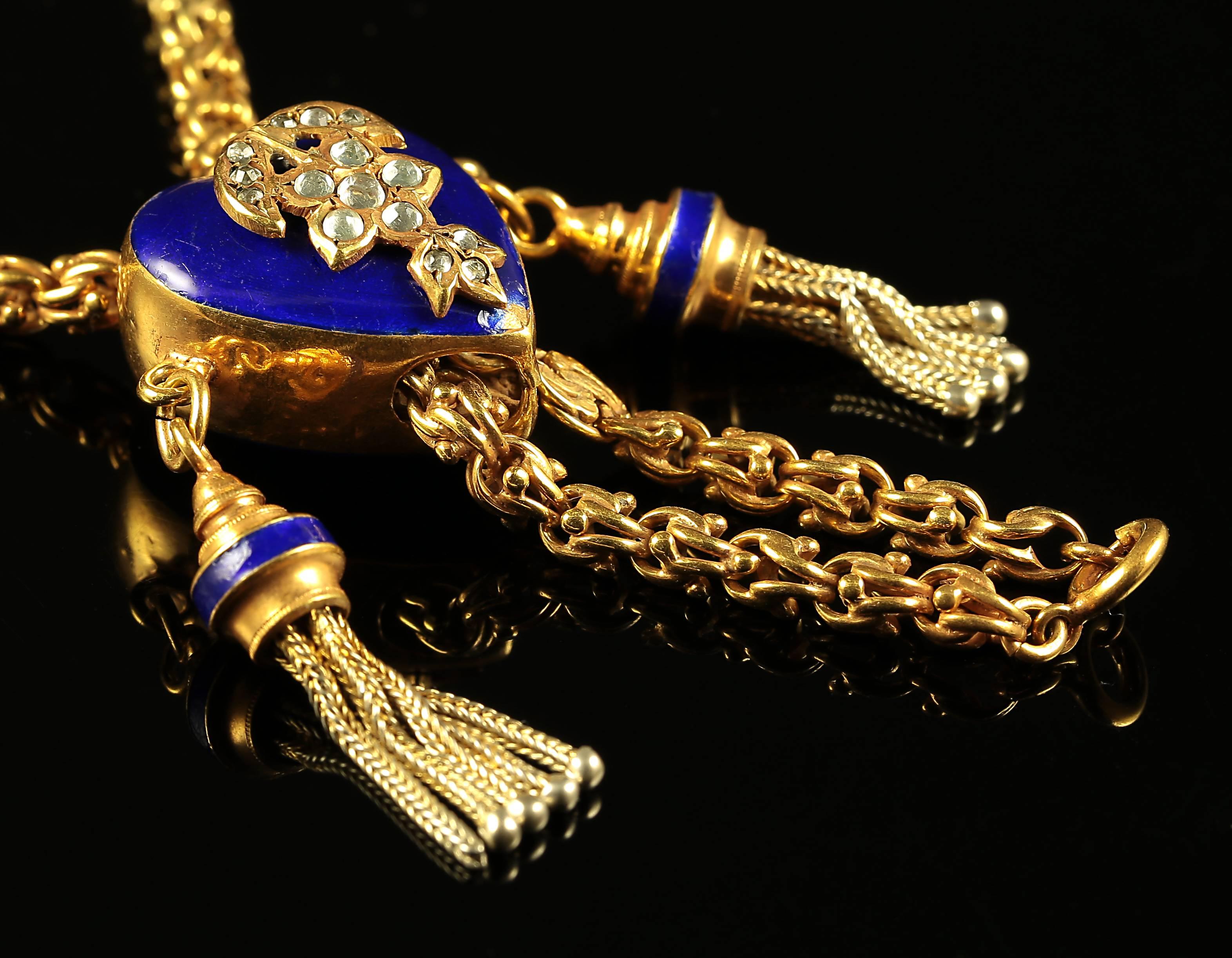 Antique Georgian Long Guard Silver Gold Chain Heart Slider circa 1800 In Good Condition In Lancaster, Lancashire