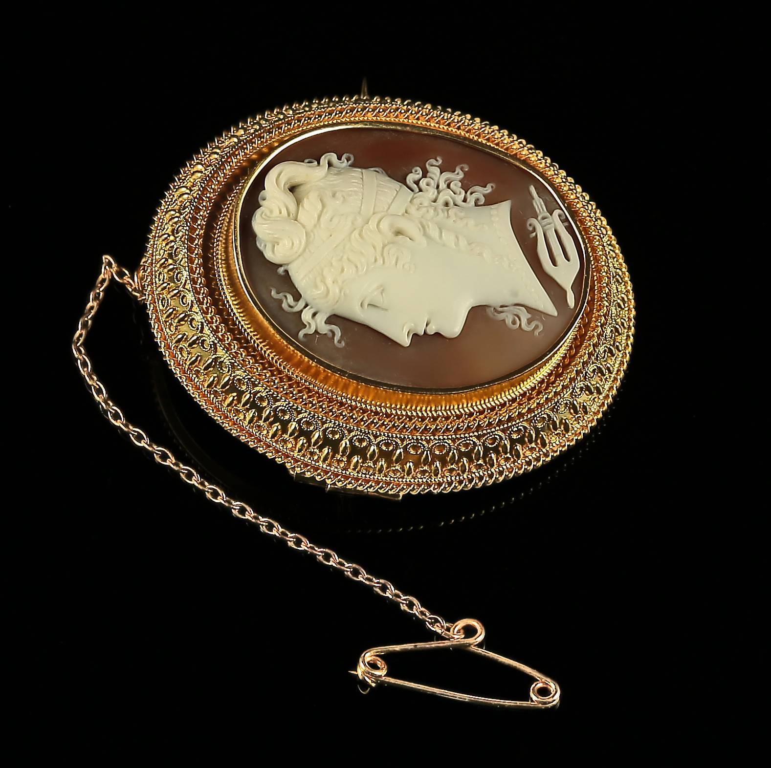 Victorian Antique Gold Cameo Brooch with Locket Back circa 1860