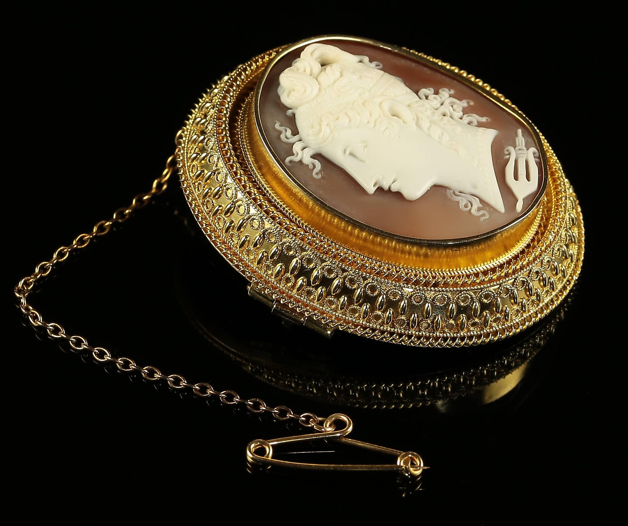 Women's Antique Gold Cameo Brooch with Locket Back circa 1860