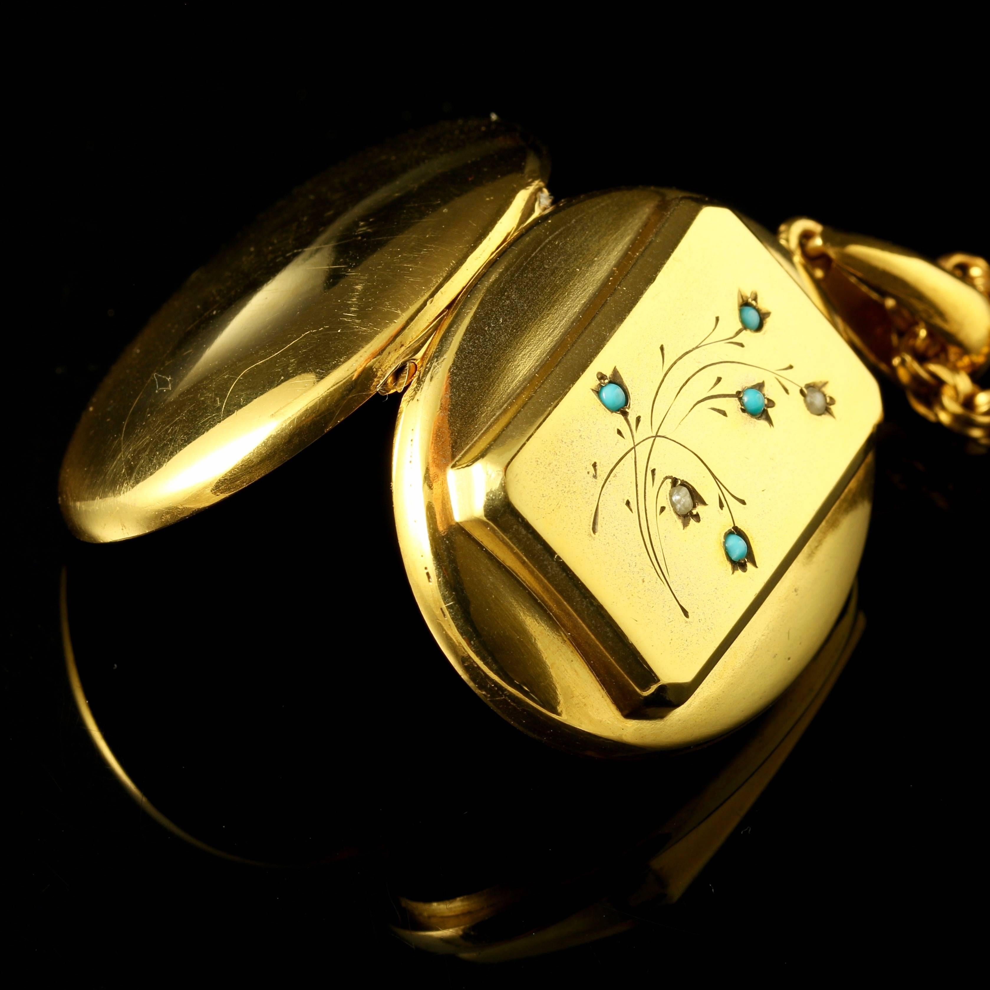 Antique Victorian Turquoise Gold Locket and Necklace In Excellent Condition In Lancaster, Lancashire
