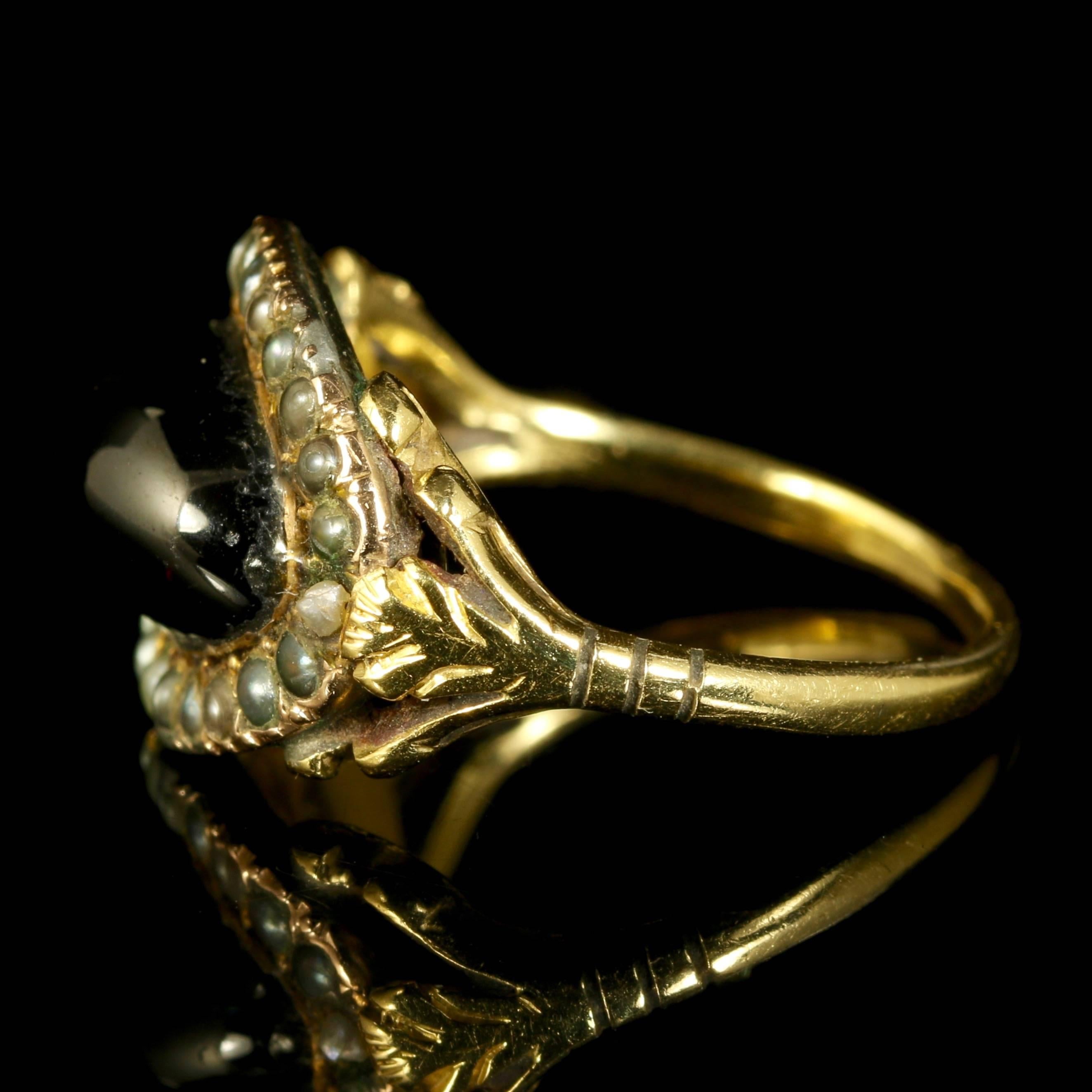 Antique Georgian Garnet Pearl Ring 18 Carat Gold 1