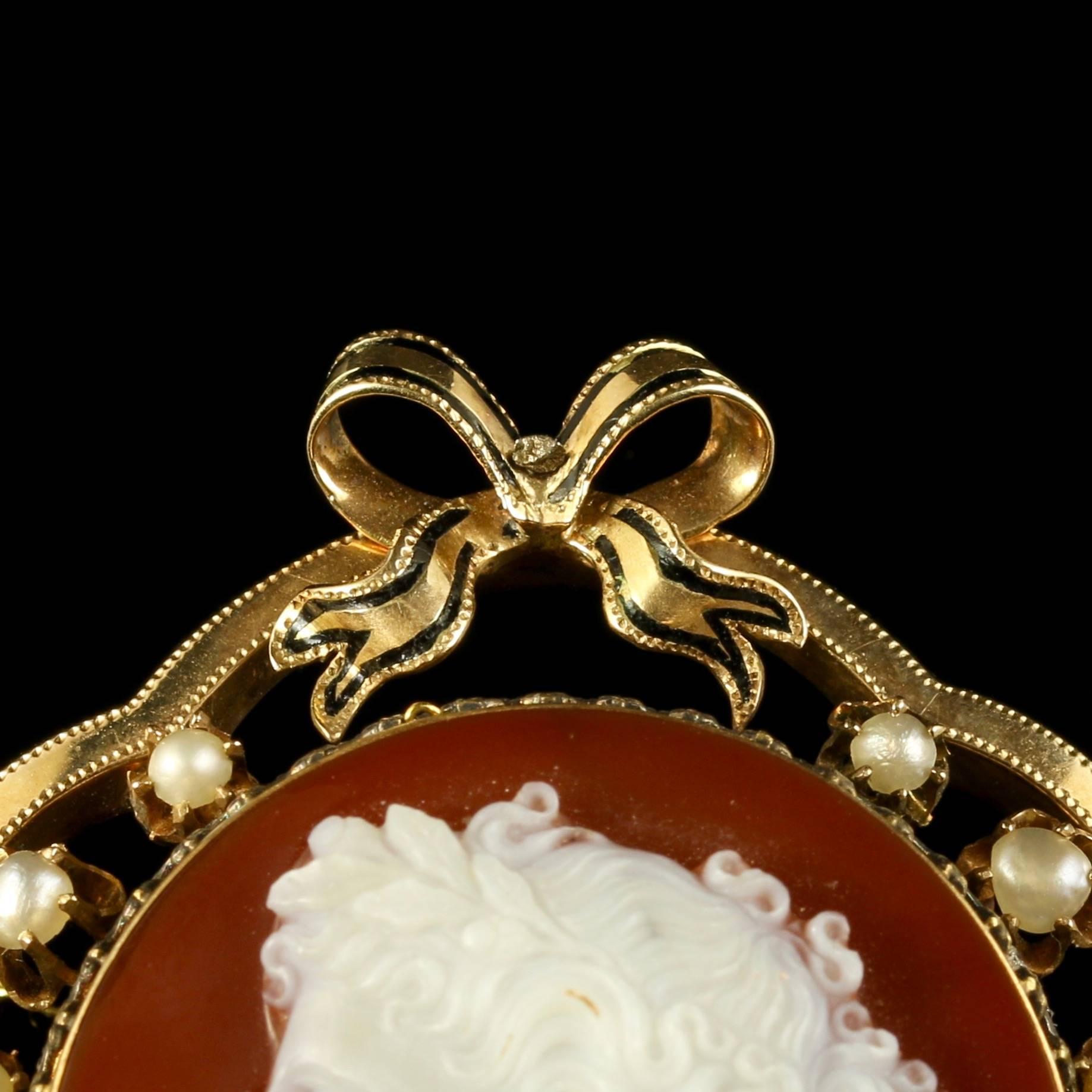 Antique Victorian Hardstone Cameo Brooch 15 Carat Gold Pearls In Excellent Condition For Sale In Lancaster, Lancashire